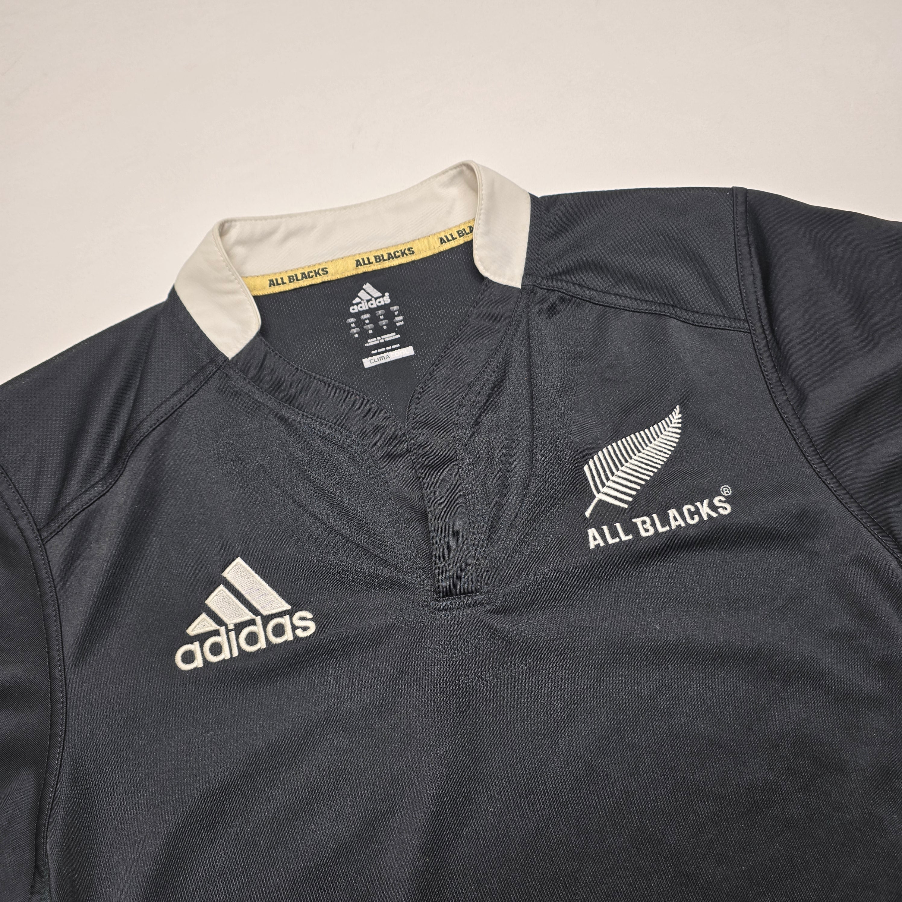 All Blacks 2011/12 Home Jersey - Medium