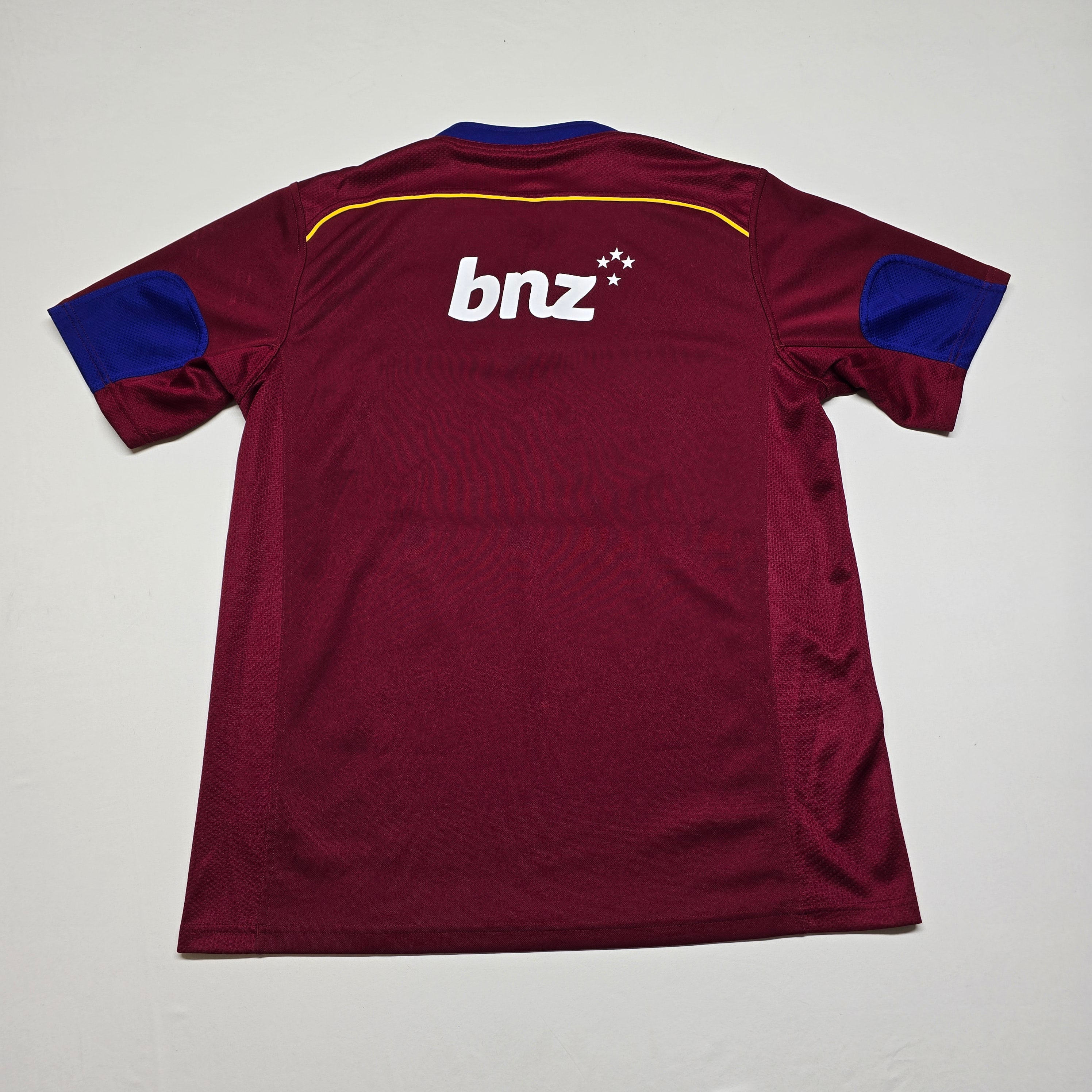 Highlanders 2011 Away Jersey - Large