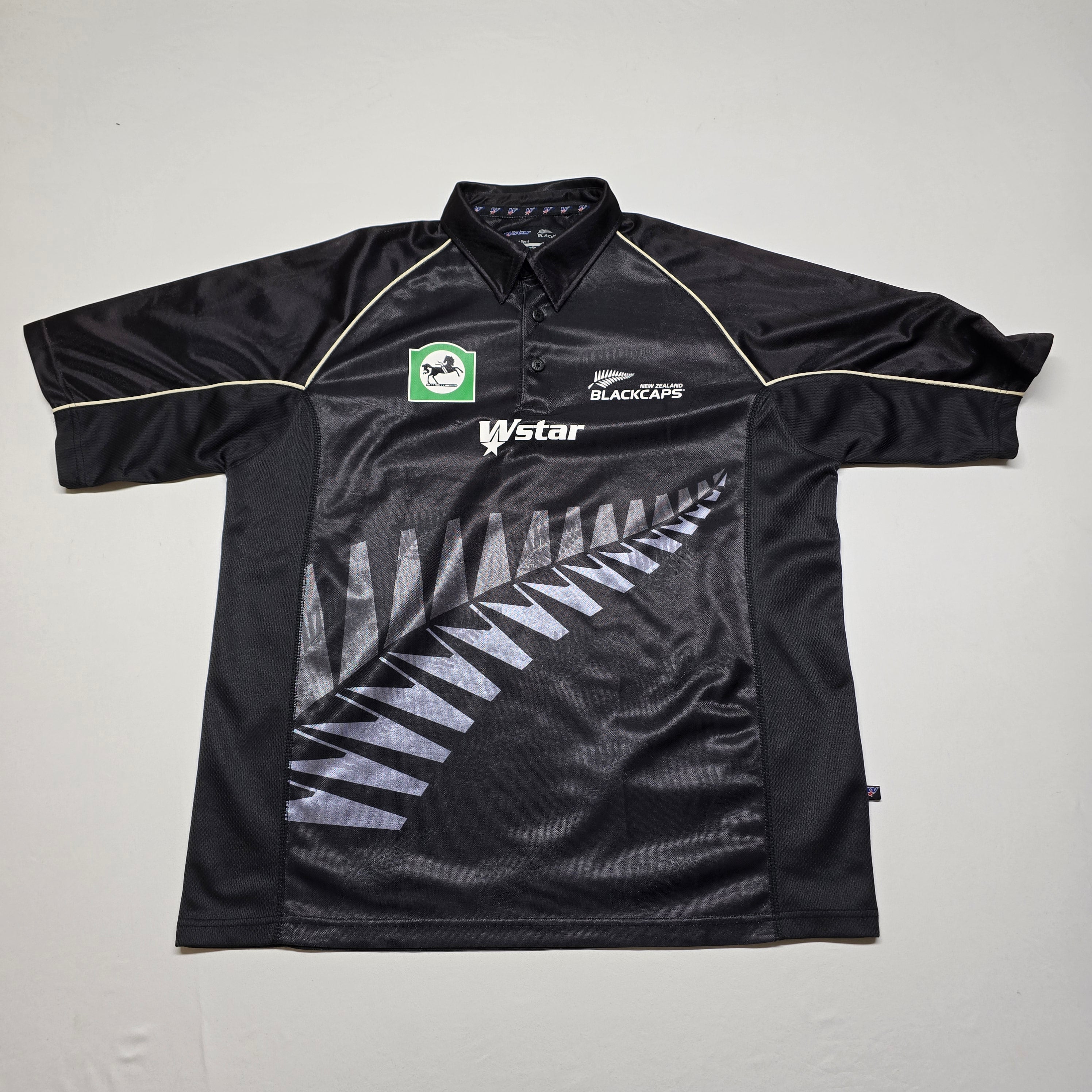 Blackcaps Mid 2000's Shirt - Large