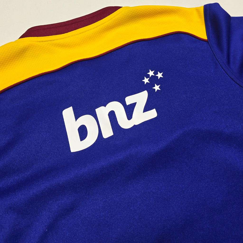Highlanders 2012 Home Jersey - Womens Medium