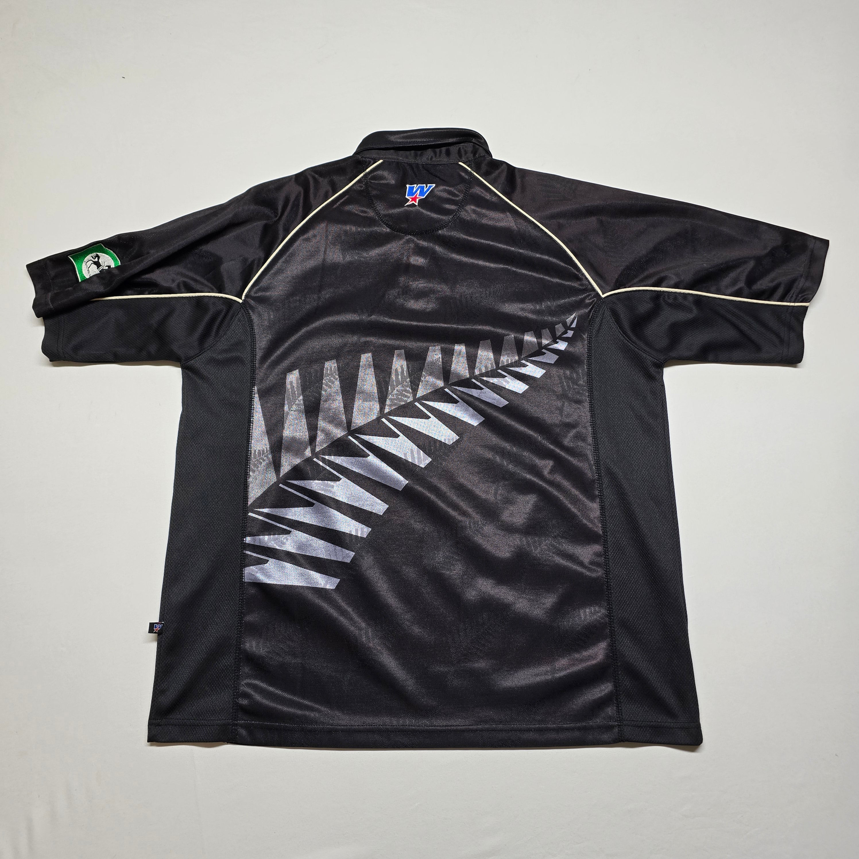 Blackcaps Mid 2000's Shirt - Large