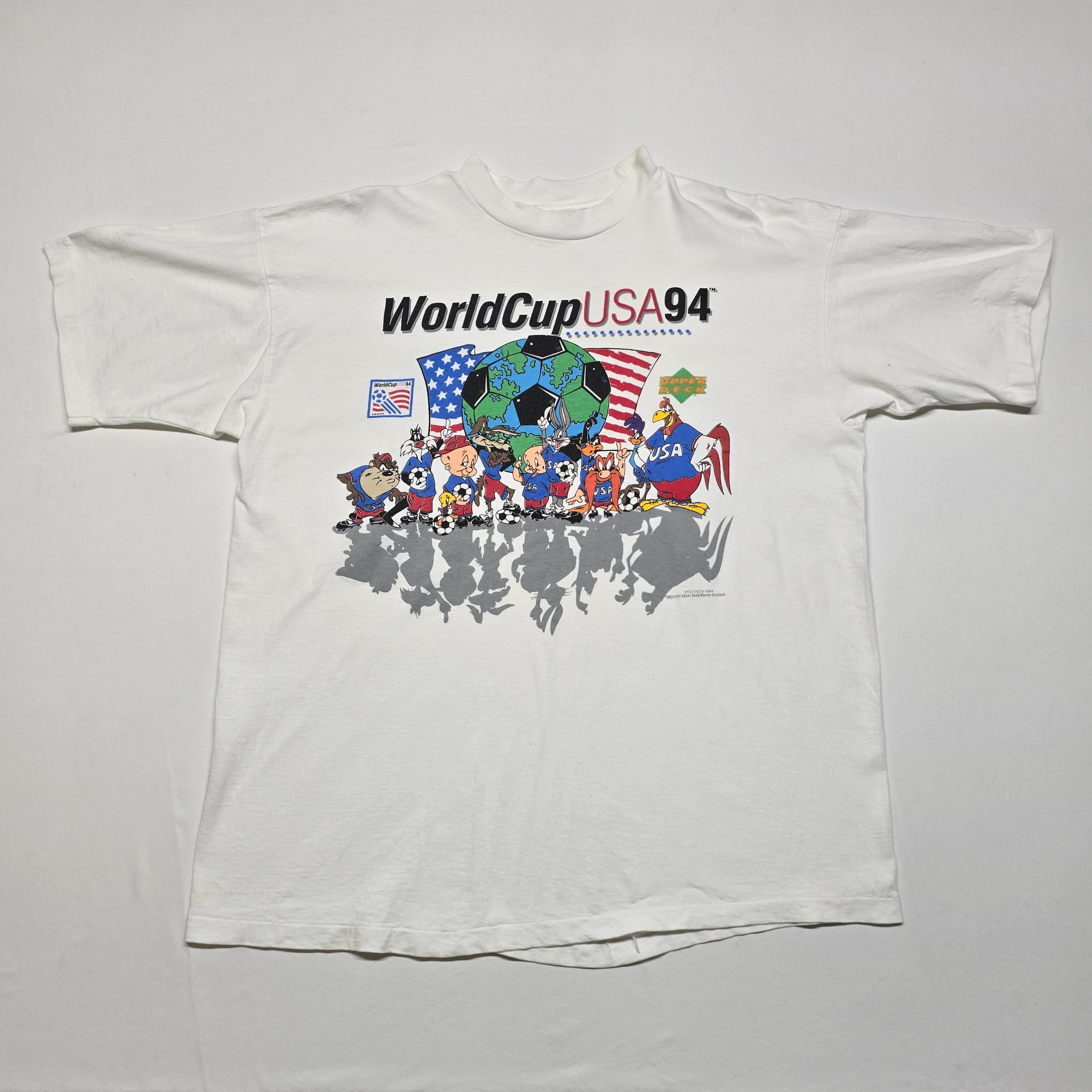 Vintage Looney Tunes "World Cup USA '94" T-shirt - Large