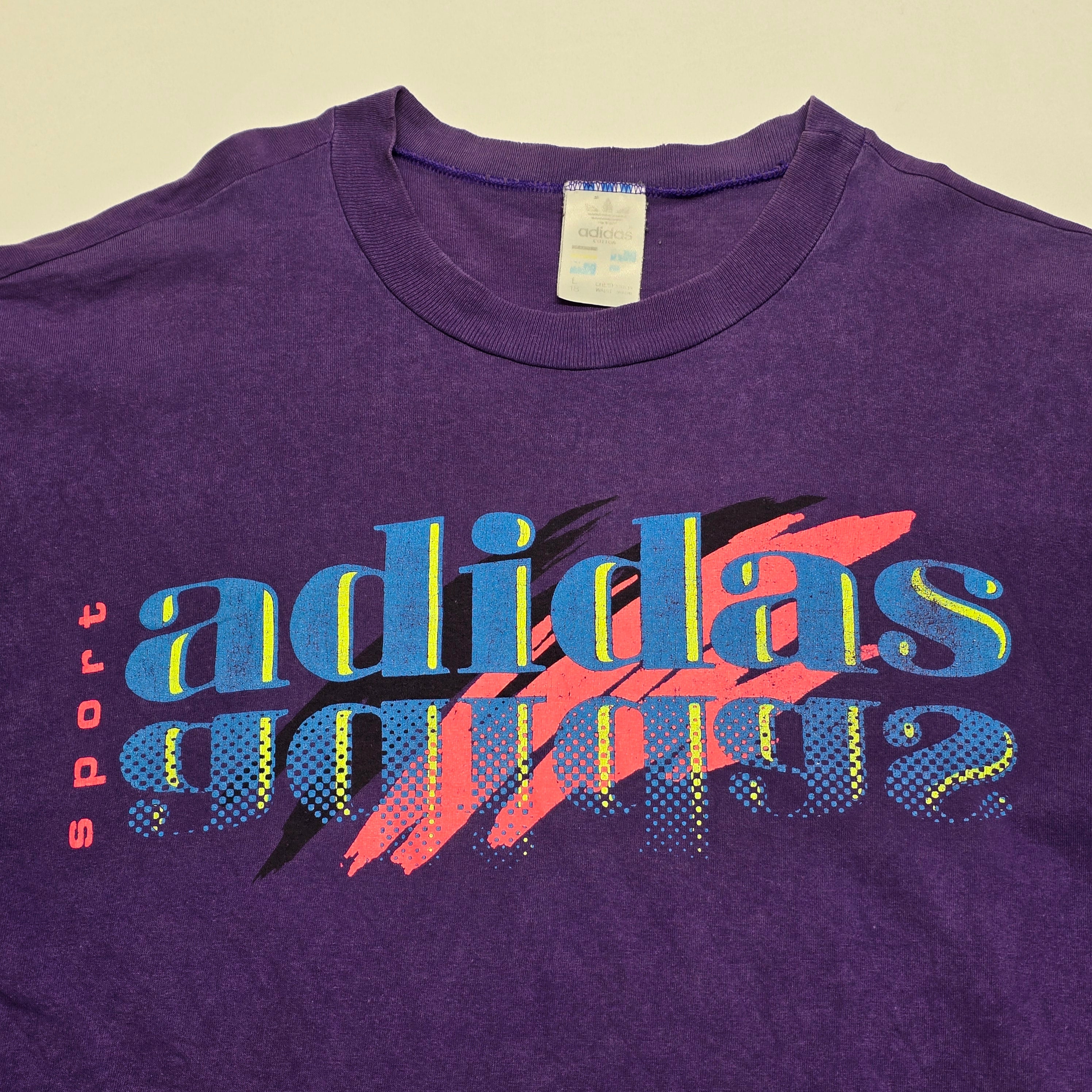 Vintage Adidas T-shirt - Large (Womens?)