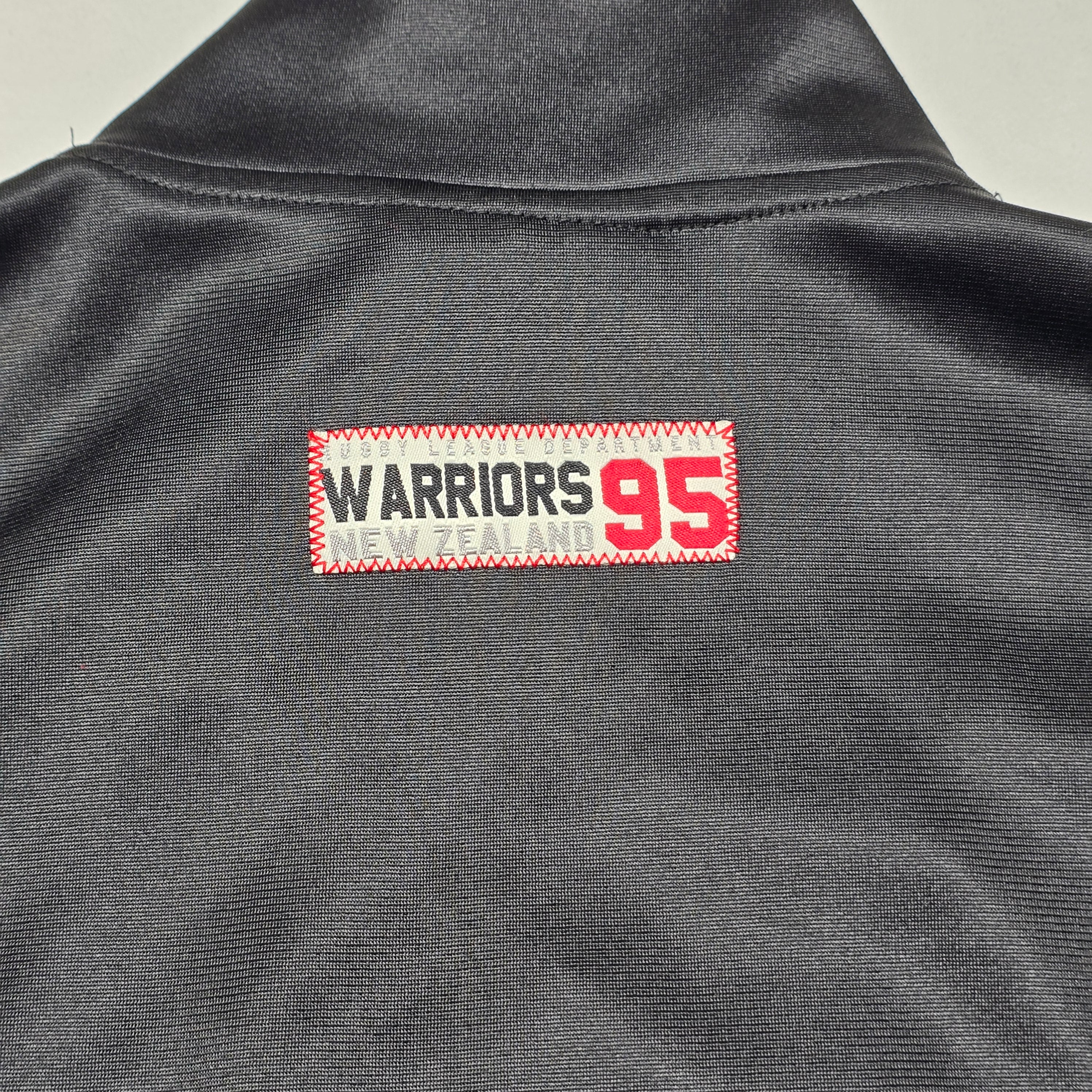 NZ Warriors Zip Up - XL