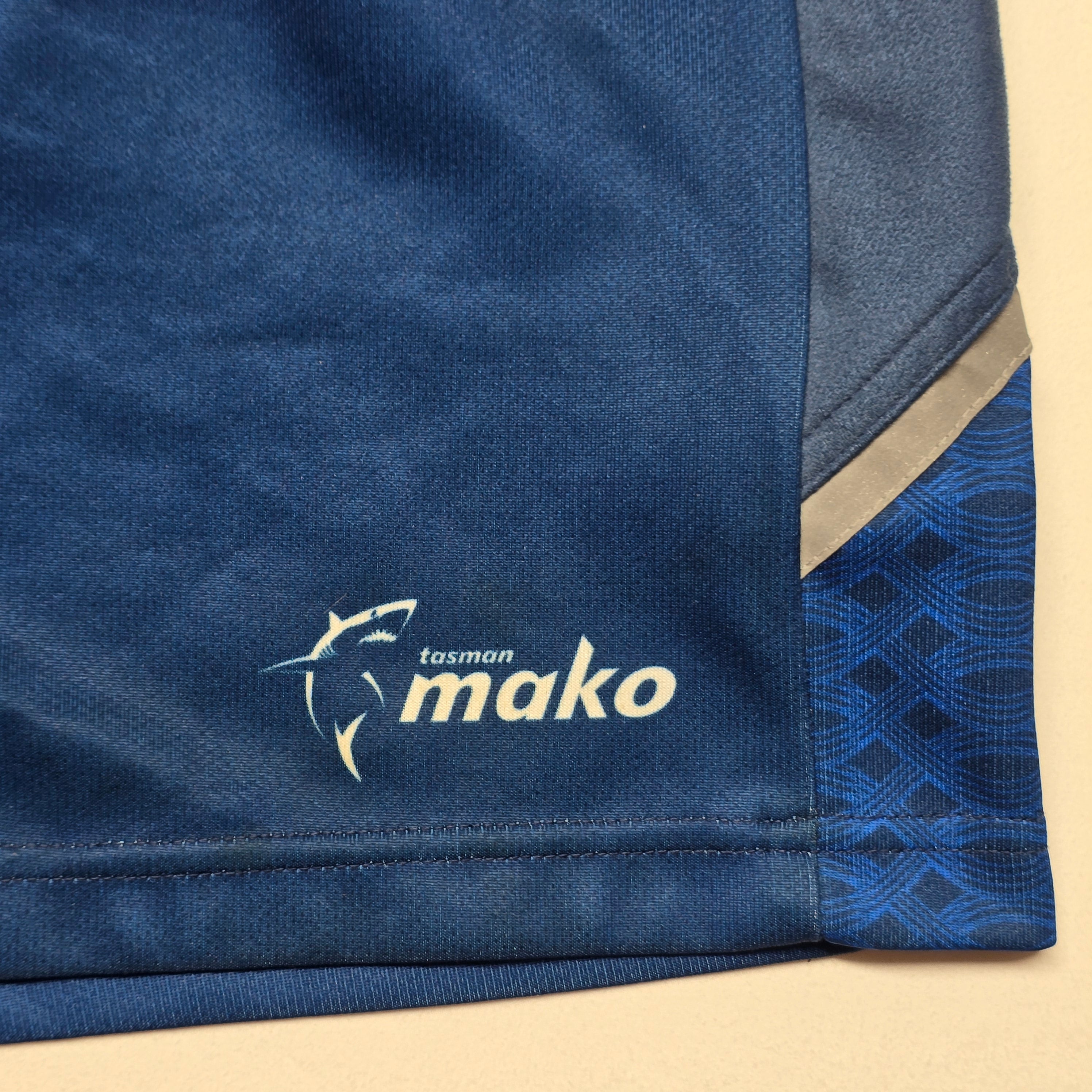 Tasman Makos Shorts - XL