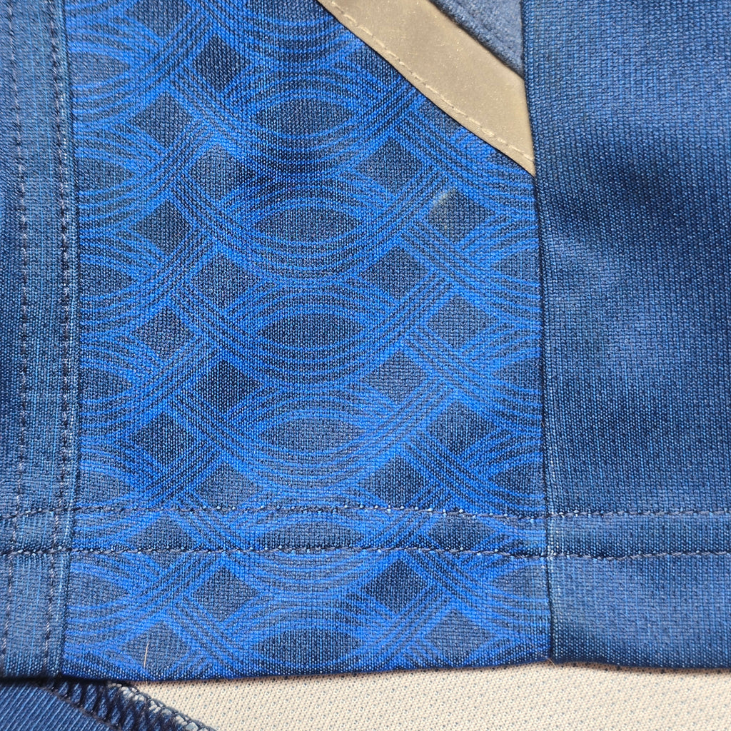 Tasman Makos Shorts - XL