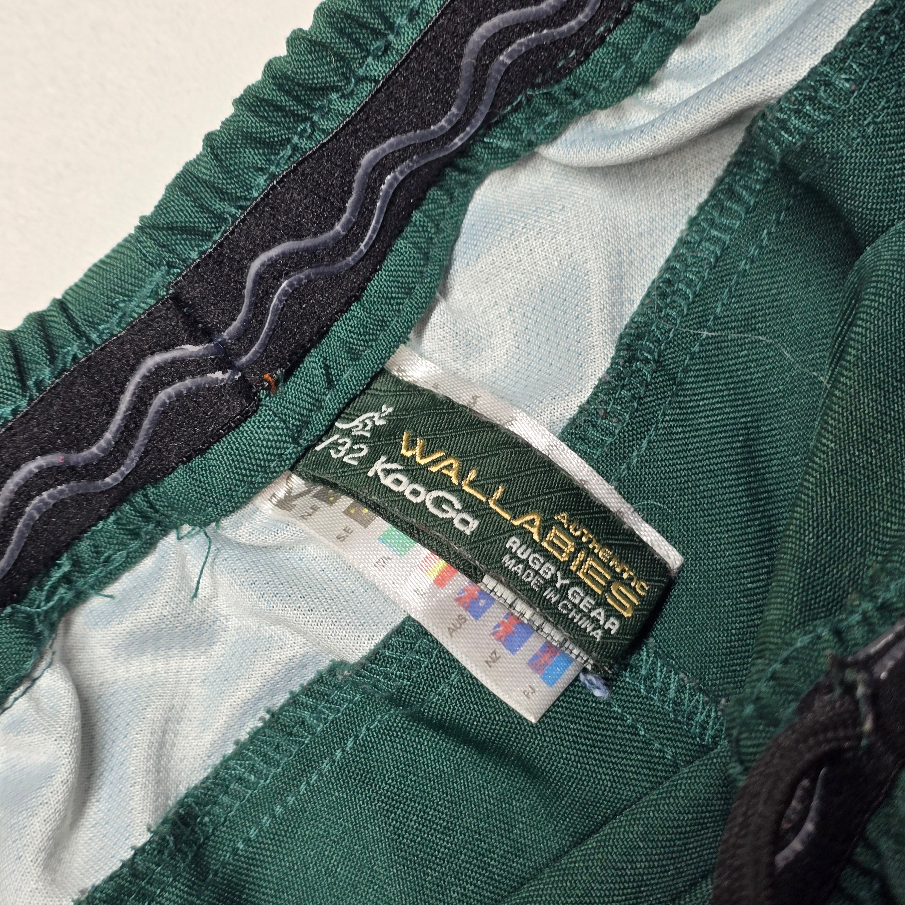 Wallabies Shorts - Small/32"