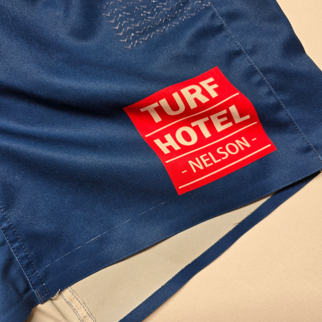 Tasman Makos Shorts - XL