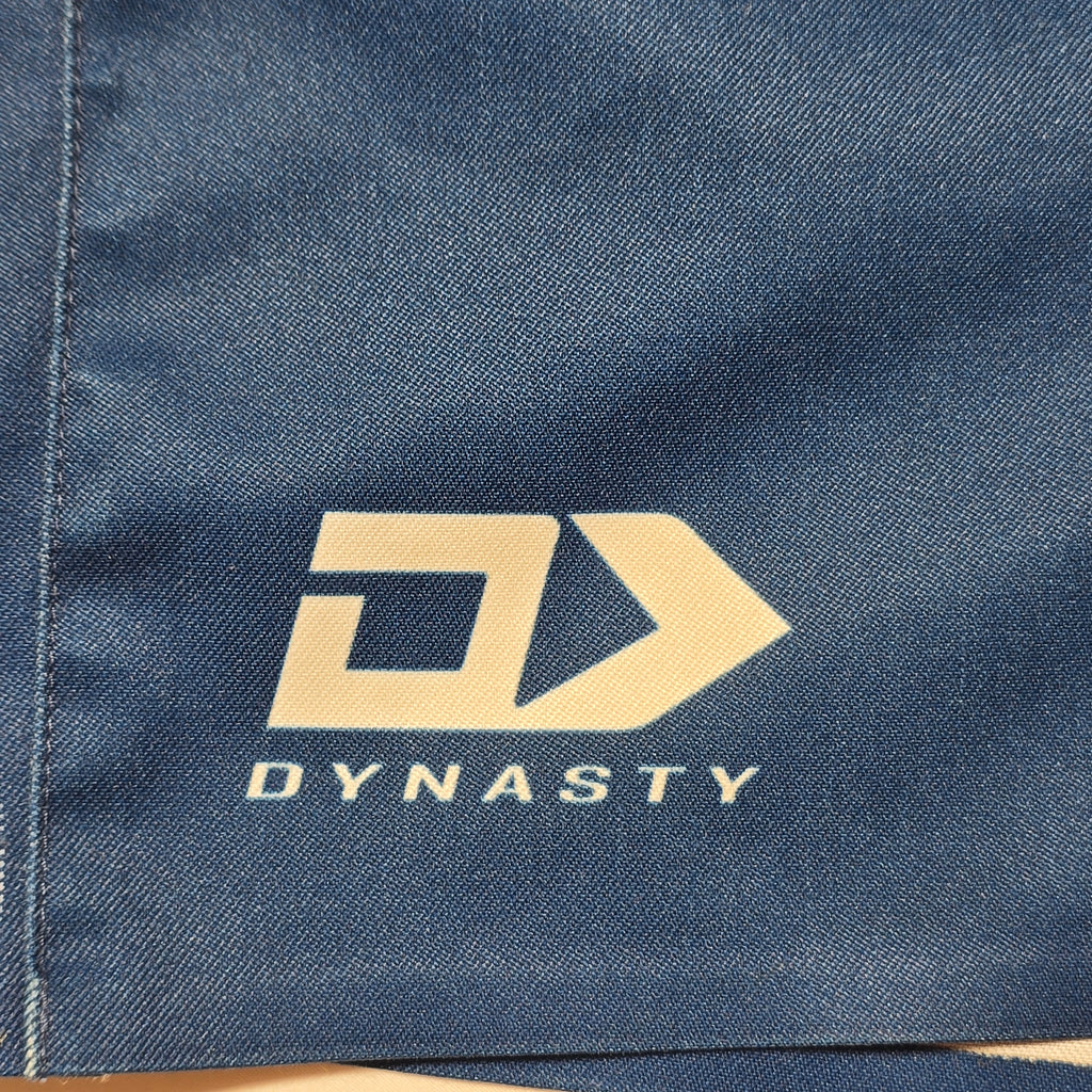 Tasman Makos Shorts - XL