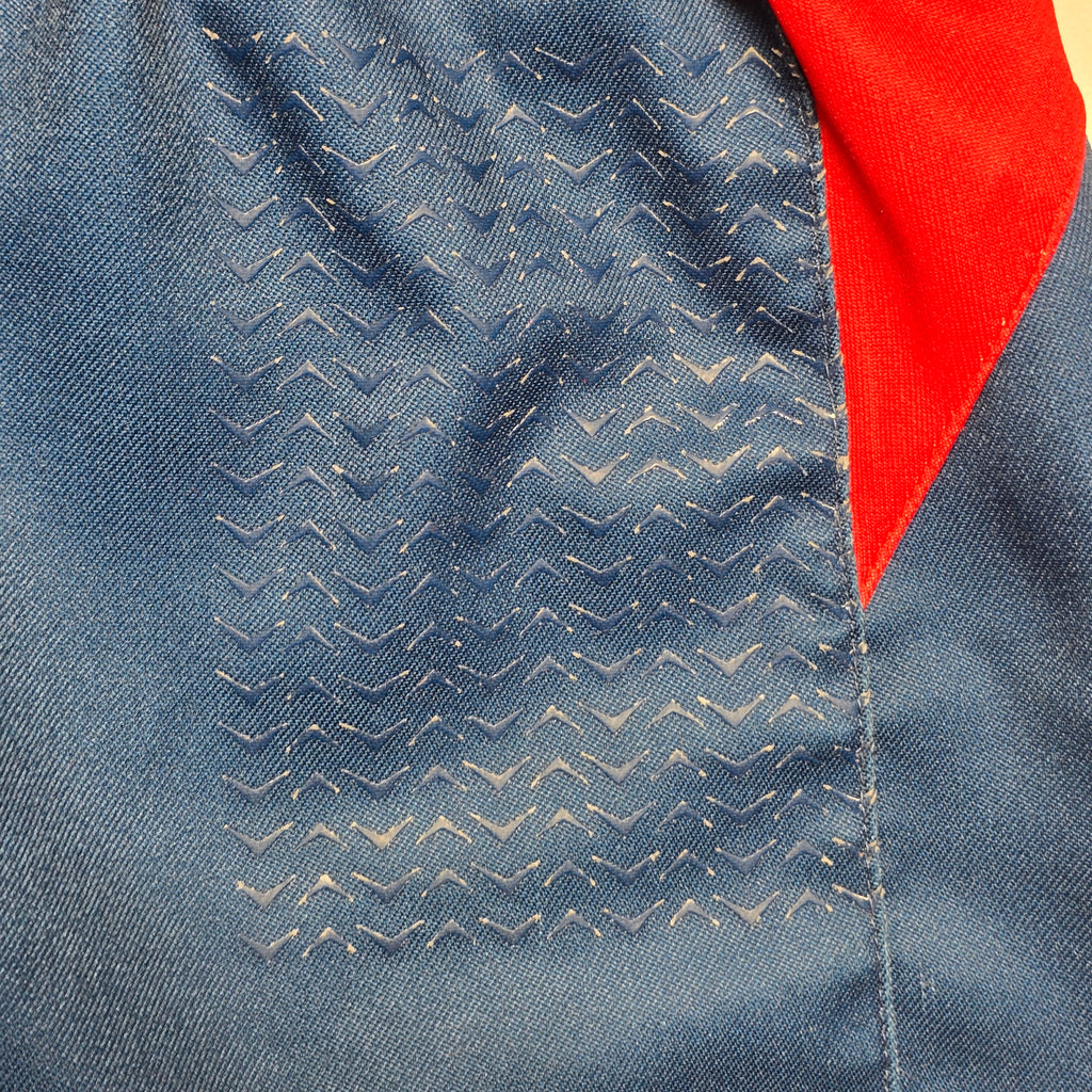 Tasman Makos Shorts - XL