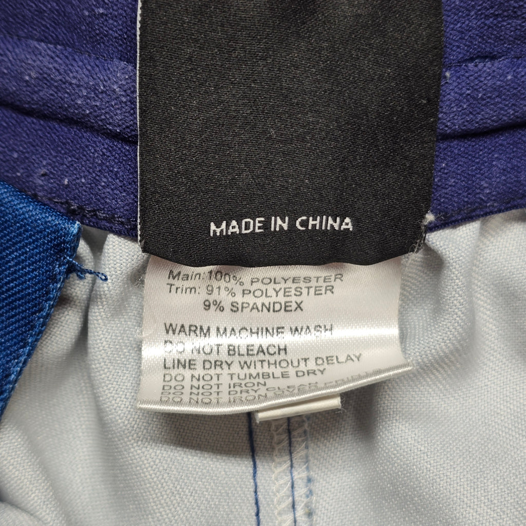 Tasman Makos Shorts - XL