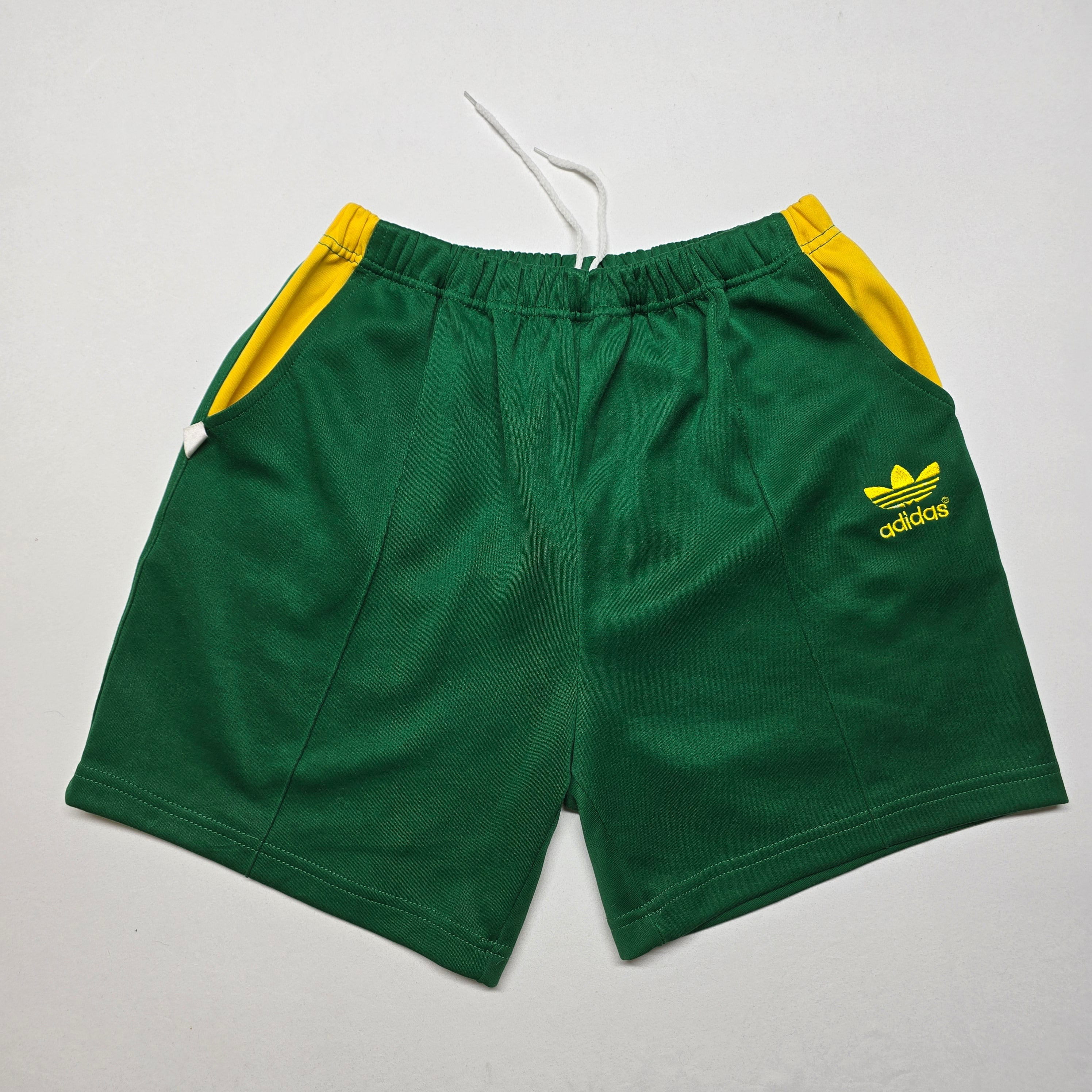 Vintage Adidas Shorts - 40"?