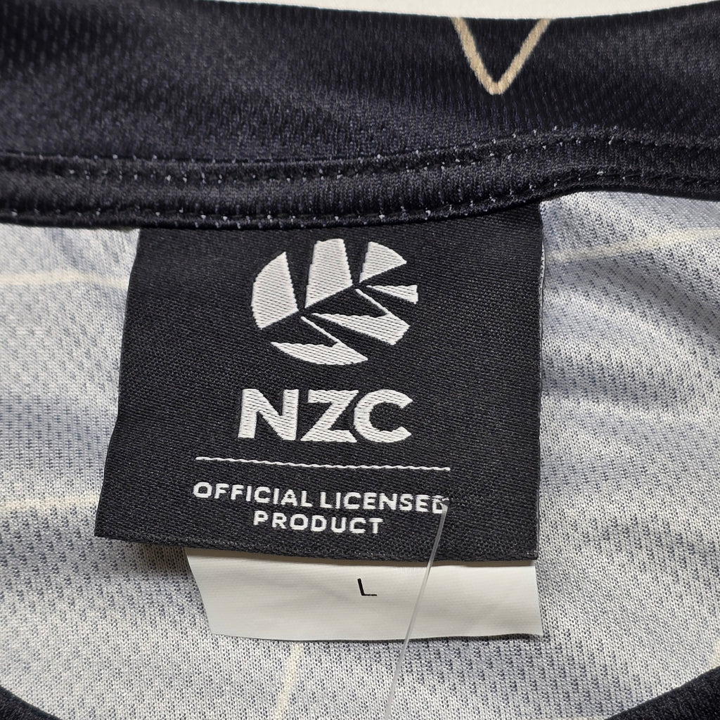 Blackcaps T-shirt (BNWT'S) - Large