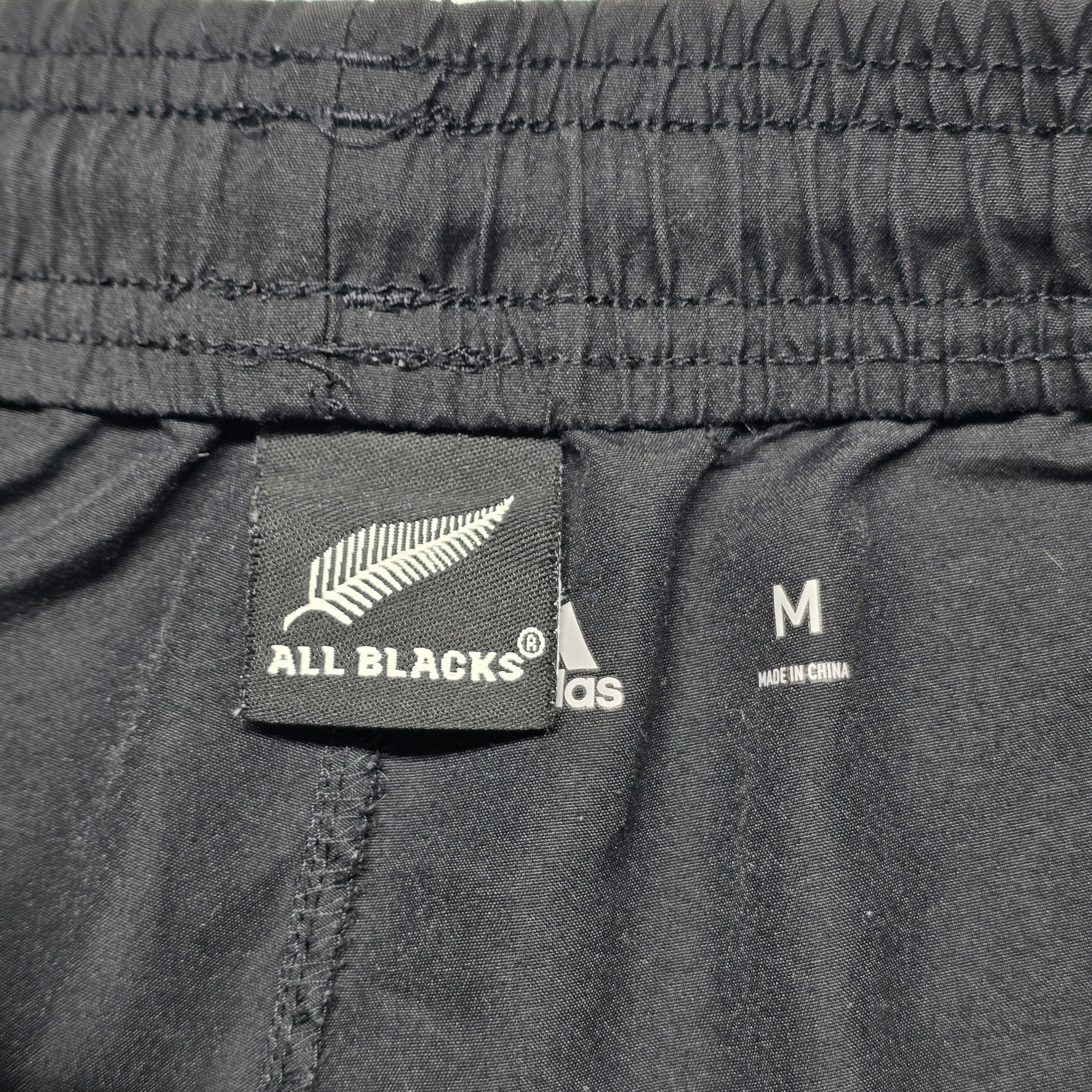 All Blacks 2018 Gym shorts (Team Issued "PG") - Medium