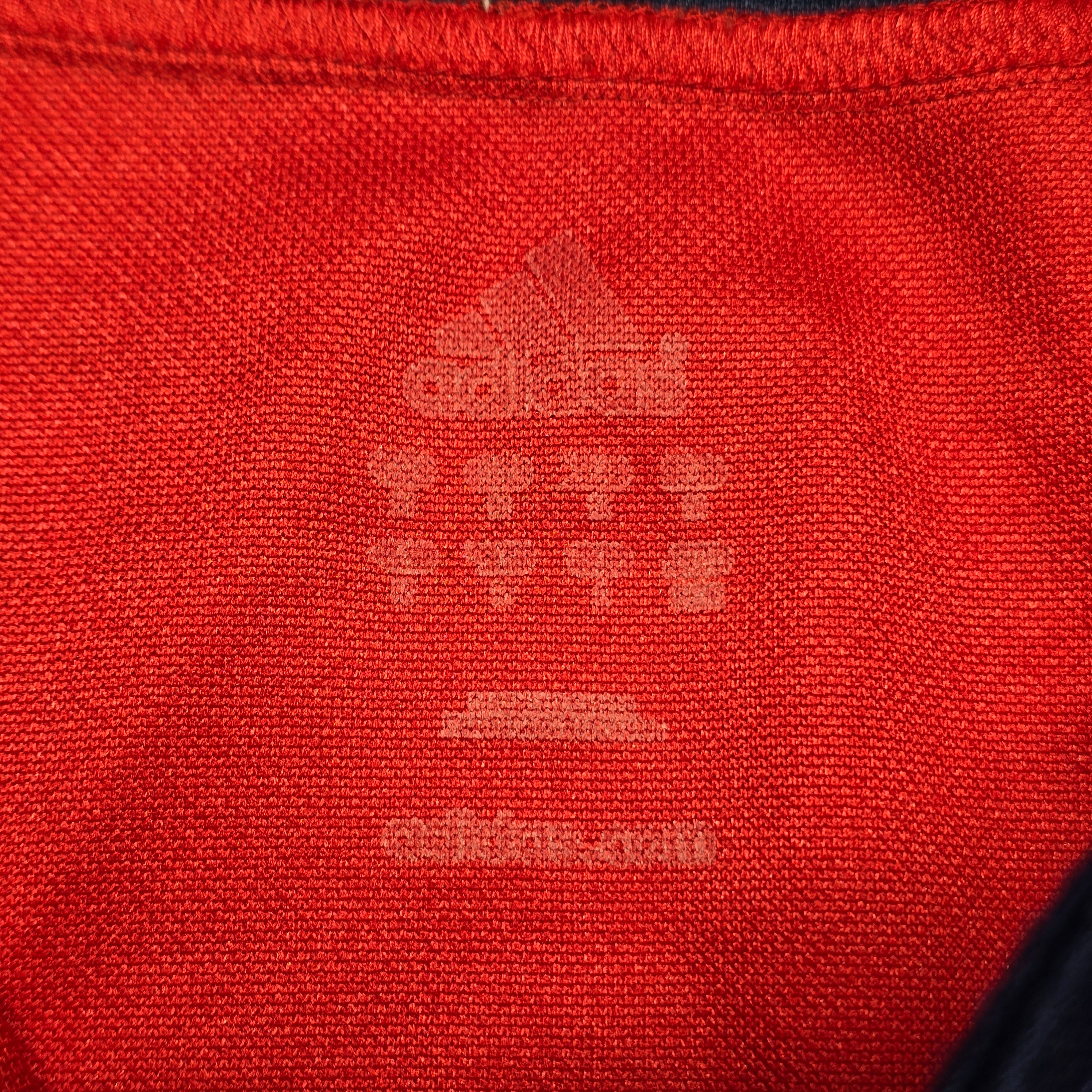 Munster 2008 Home Jersey - Medium?