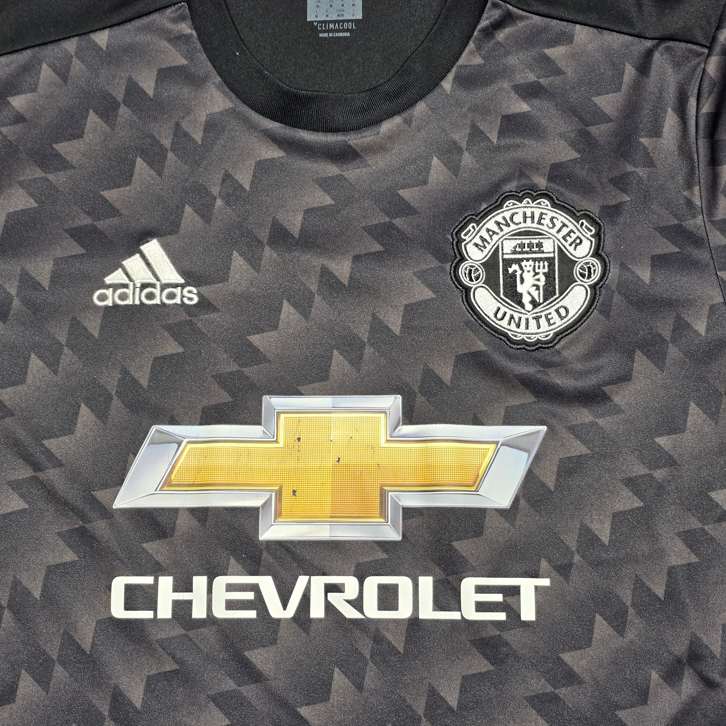 Manchester United 2017/18 Away Shirt - Medium
