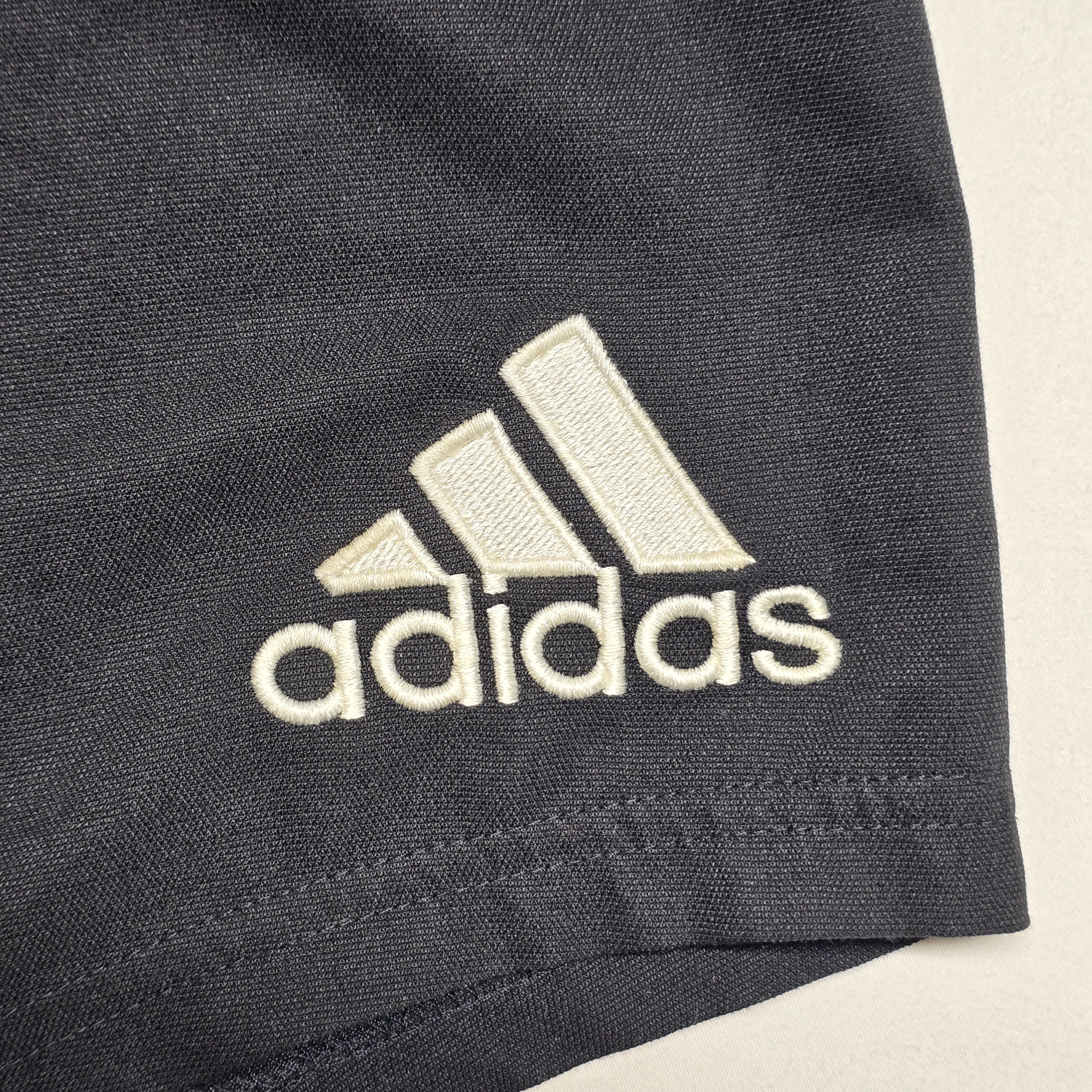 All Blacks 2009 Home Shorts - Large