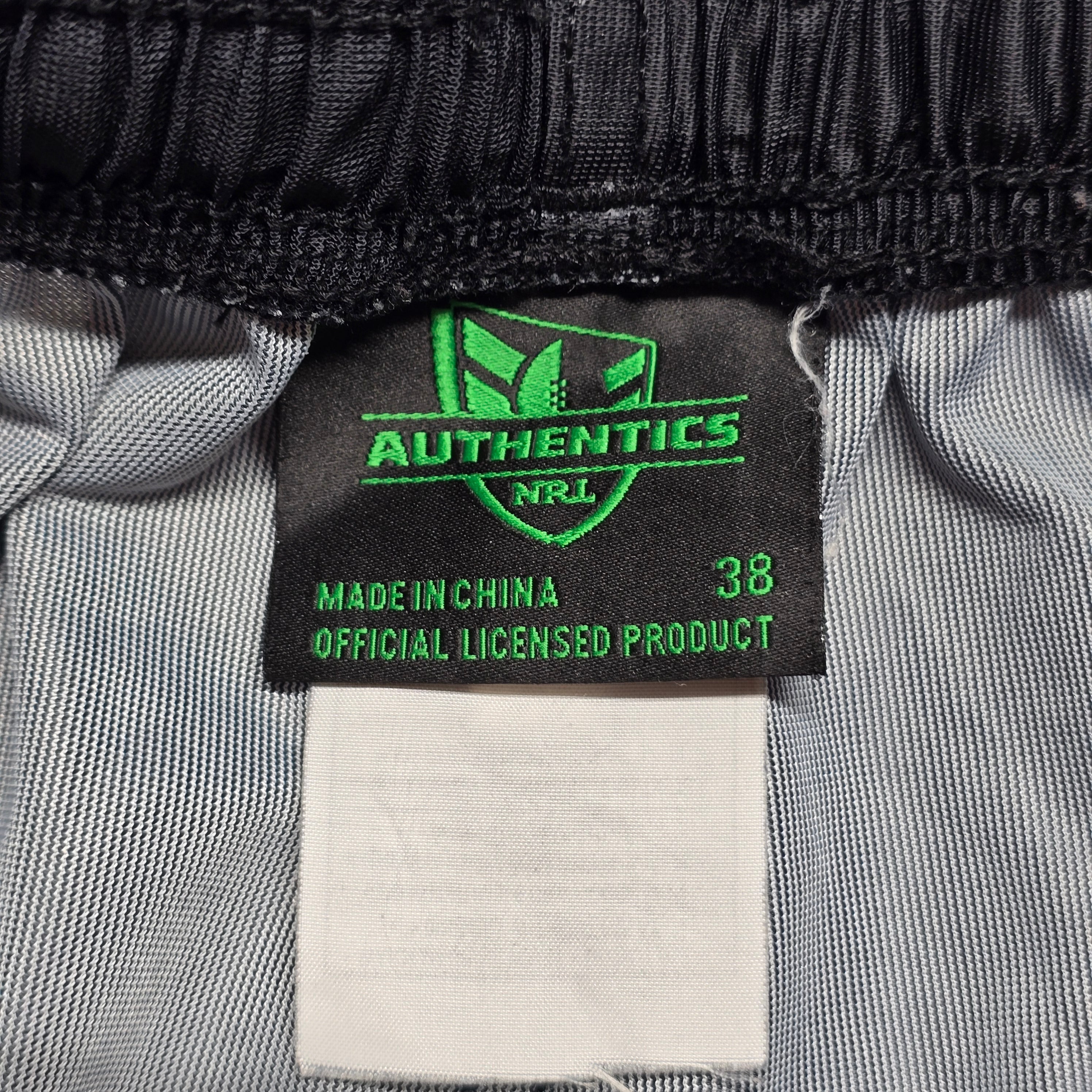 NZ Warriors 2012 Home Shorts - 38"