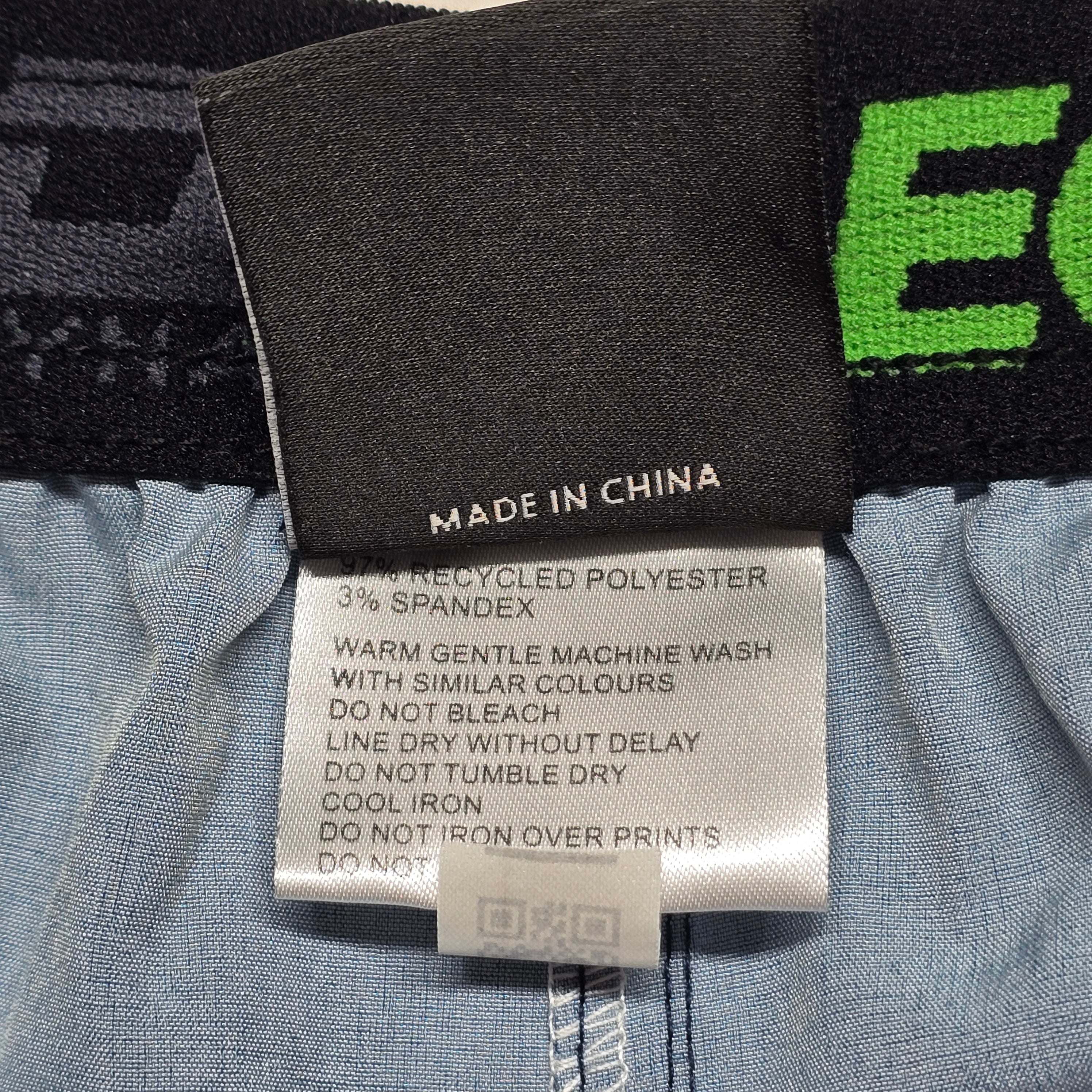 Tasman Makos Gym Shorts - 2XL