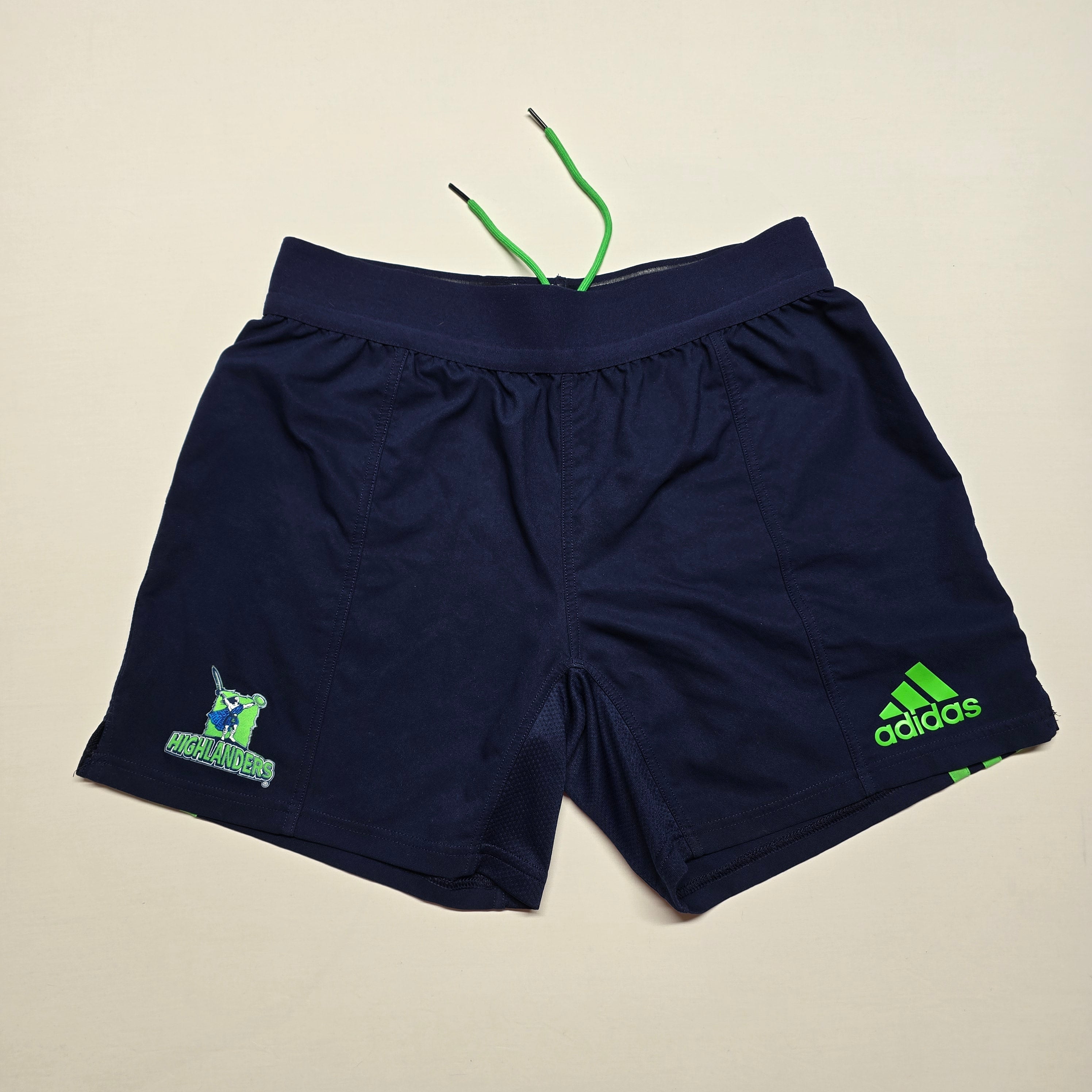 Highlanders 2016 Training Shorts (Player Issued) - 9 (Medium-Large)