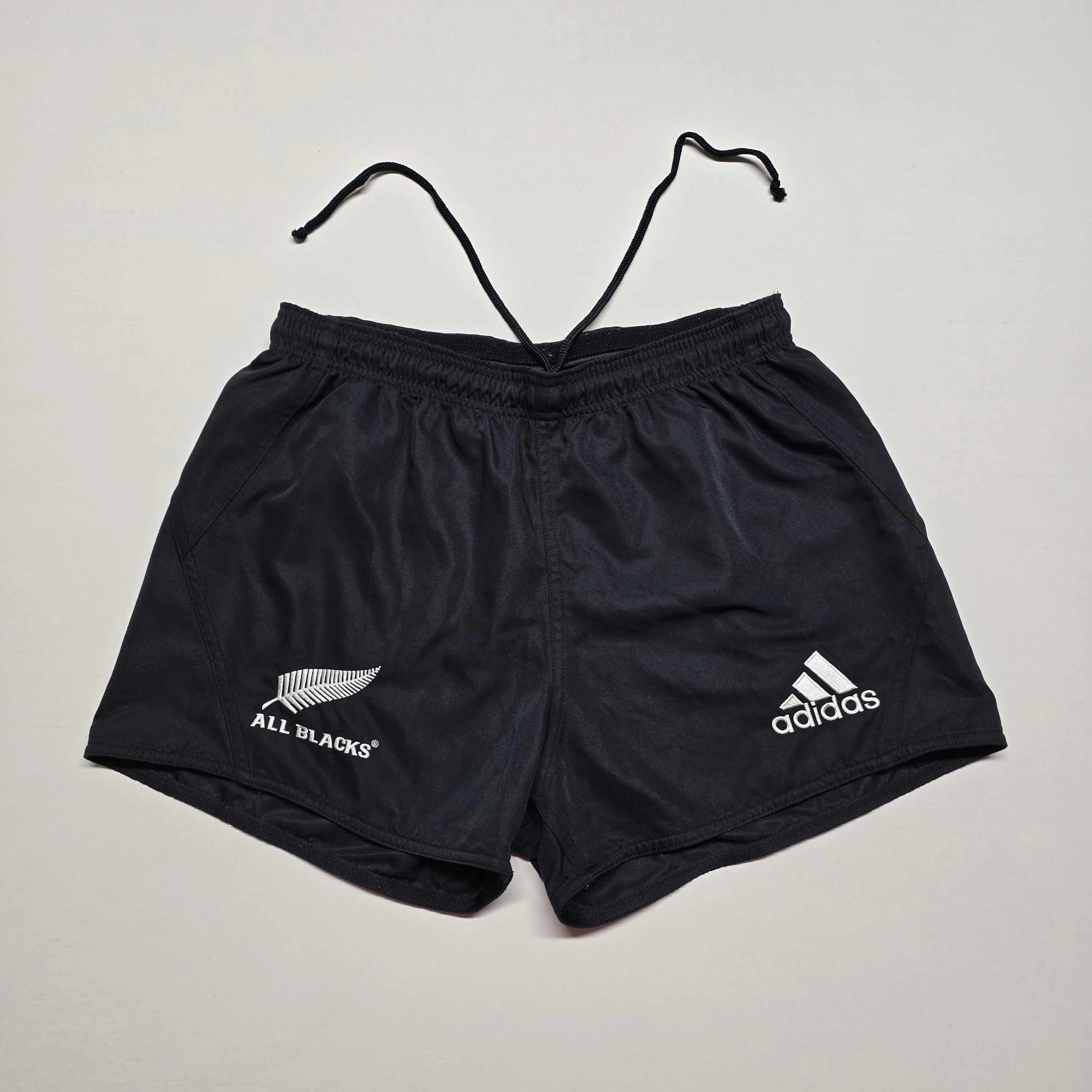 All Blacks 2005 Home Shorts - Large/38"