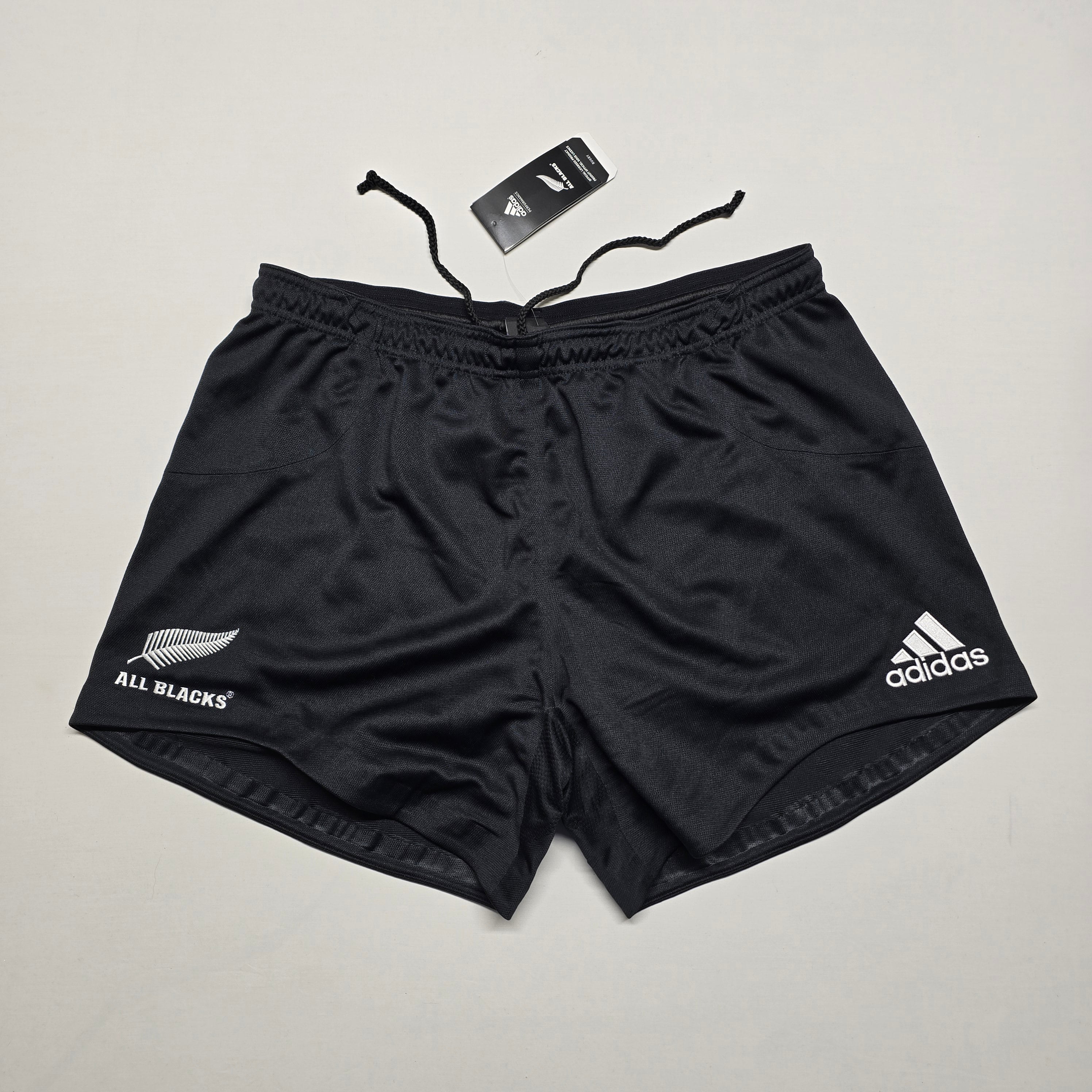 All Blacks 2011 Shorts (Player Issued/BNWT'S) - 2XL/46"