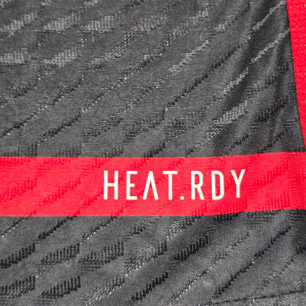 CR Flamengo 2024/25 Home Shirt - Medium