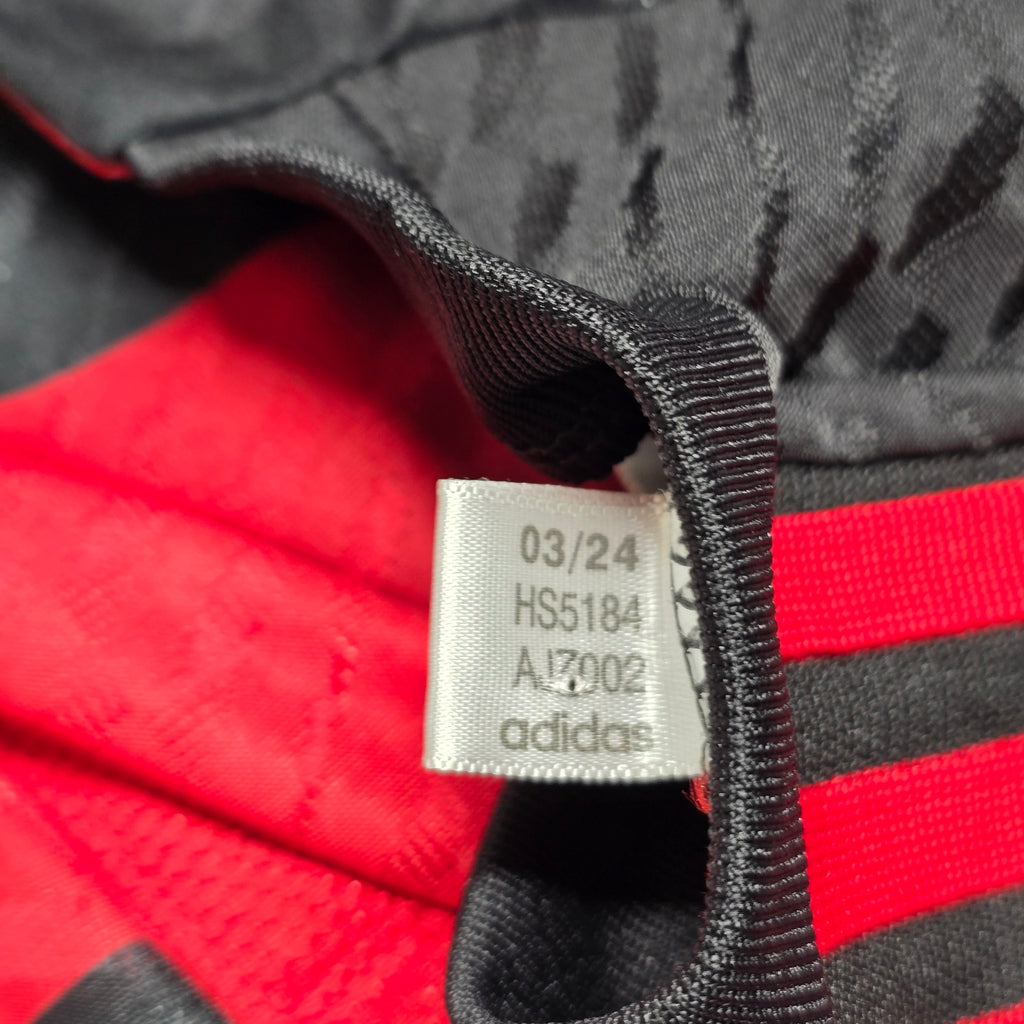 CR Flamengo 2024/25 Home Shirt - Medium