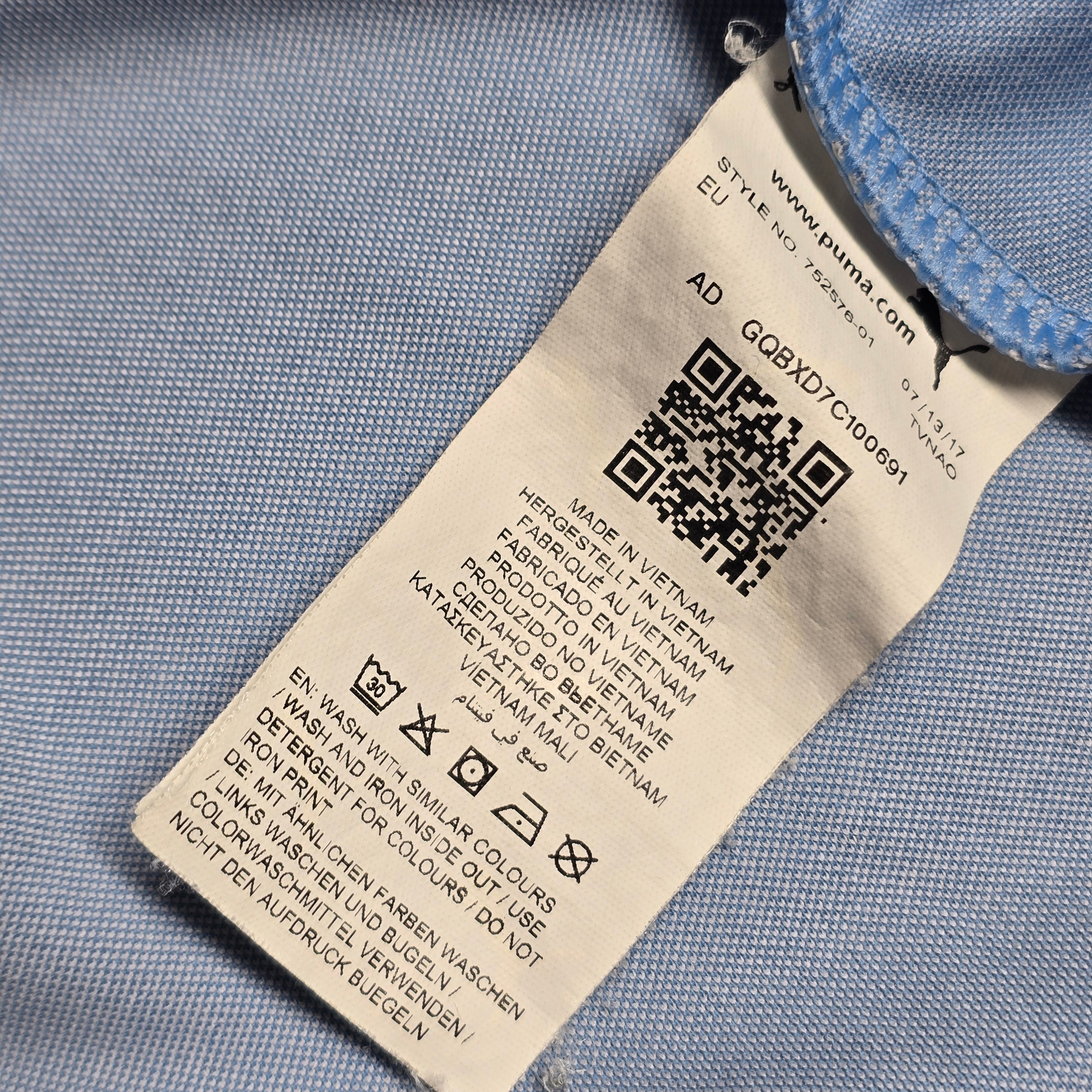 Uruguay 2018/19 Home Shirt - Medium