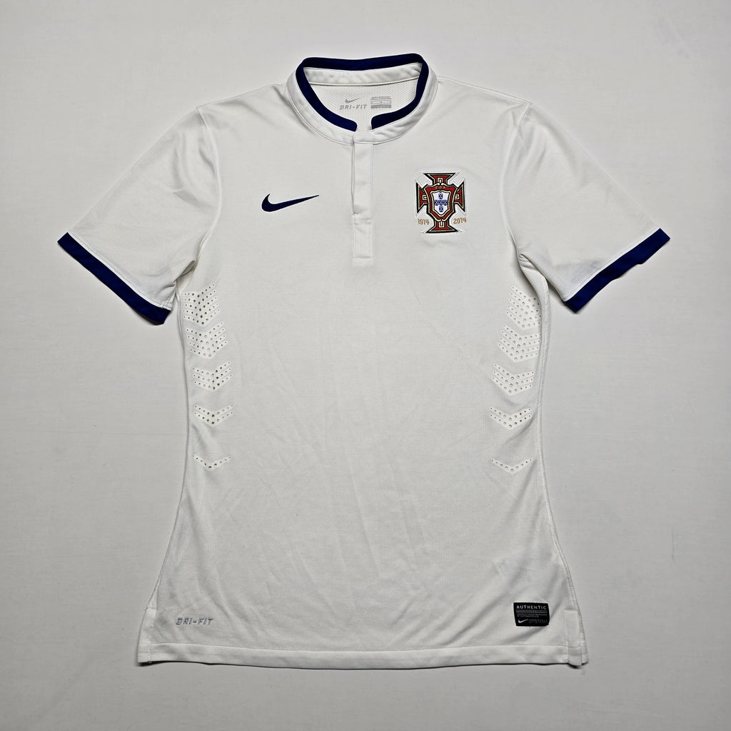 Portugal 2014 Away Shirt - Medium