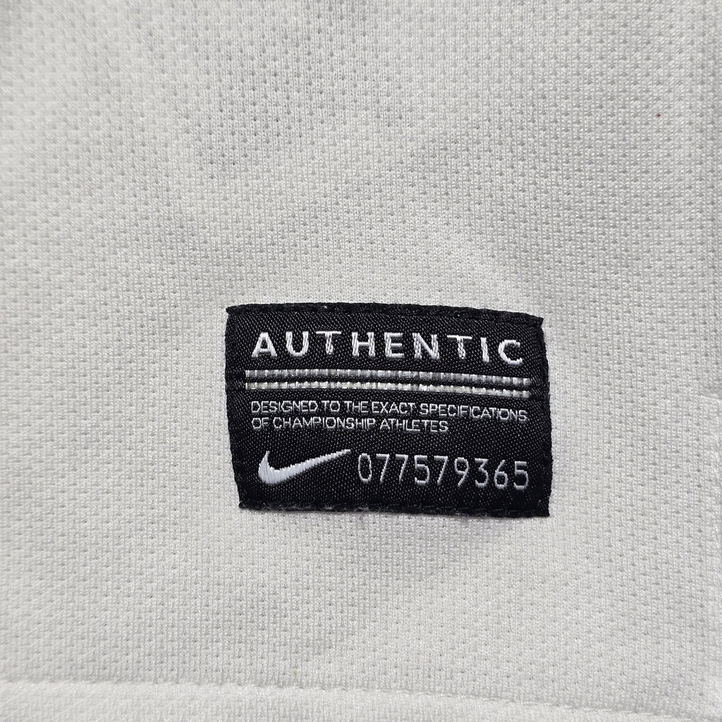 Portugal 2014 Away Shirt - Medium