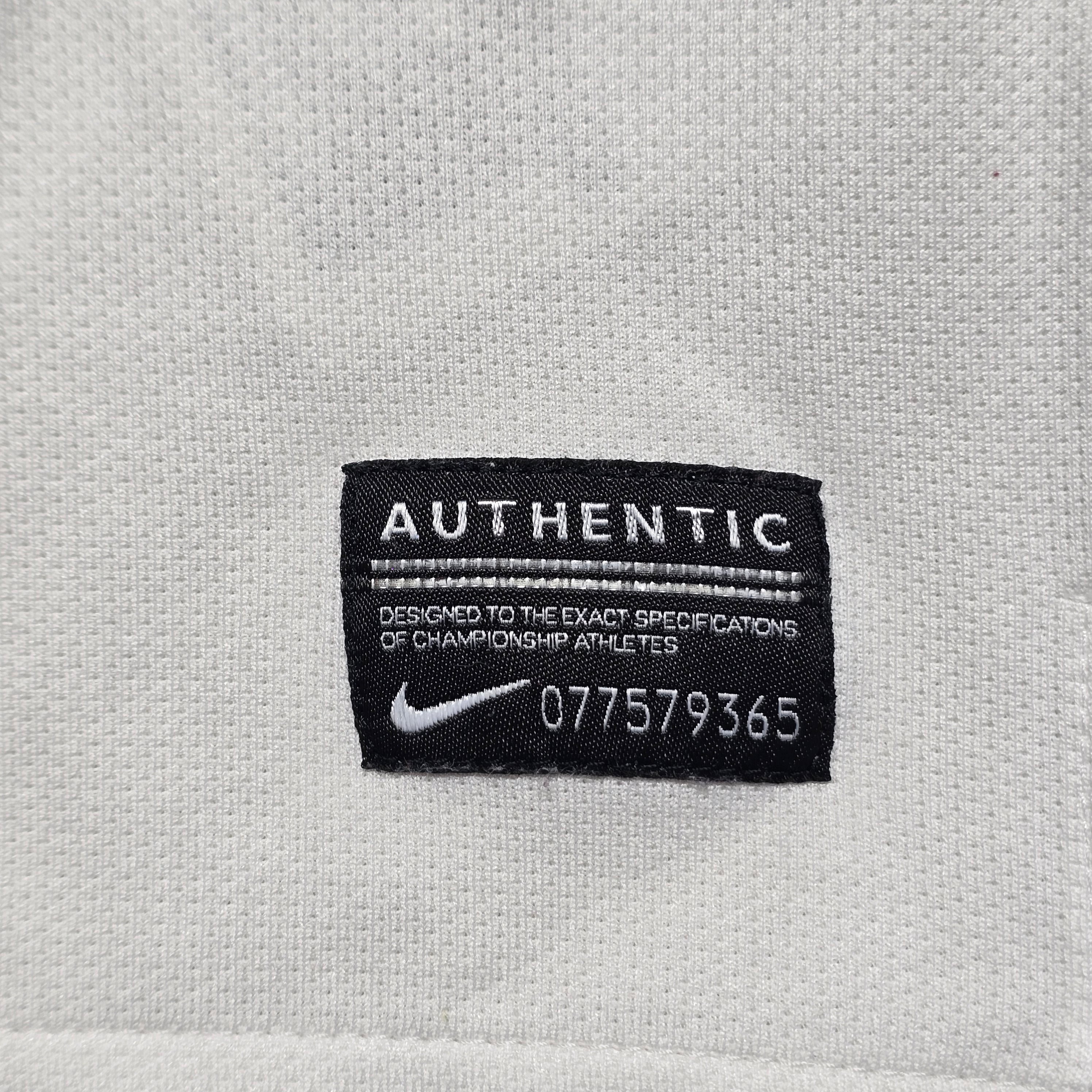 Portugal 2014 Away Shirt - Medium