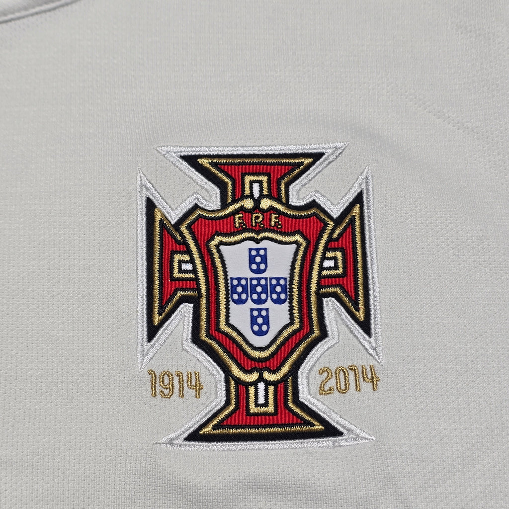 Portugal 2014 Away Shirt - Medium