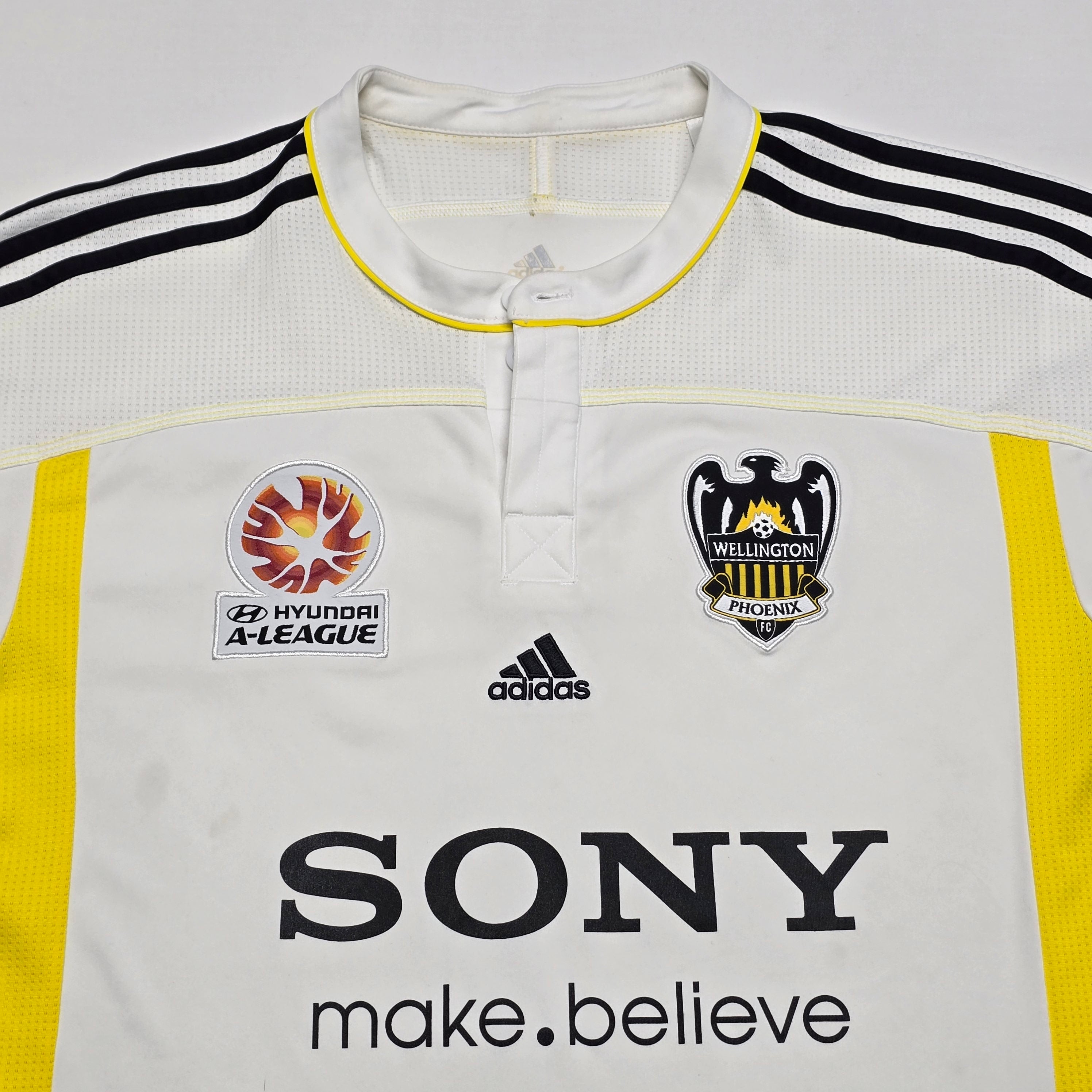 Wellington Phoenix 2011-13 Away Shirt - Large