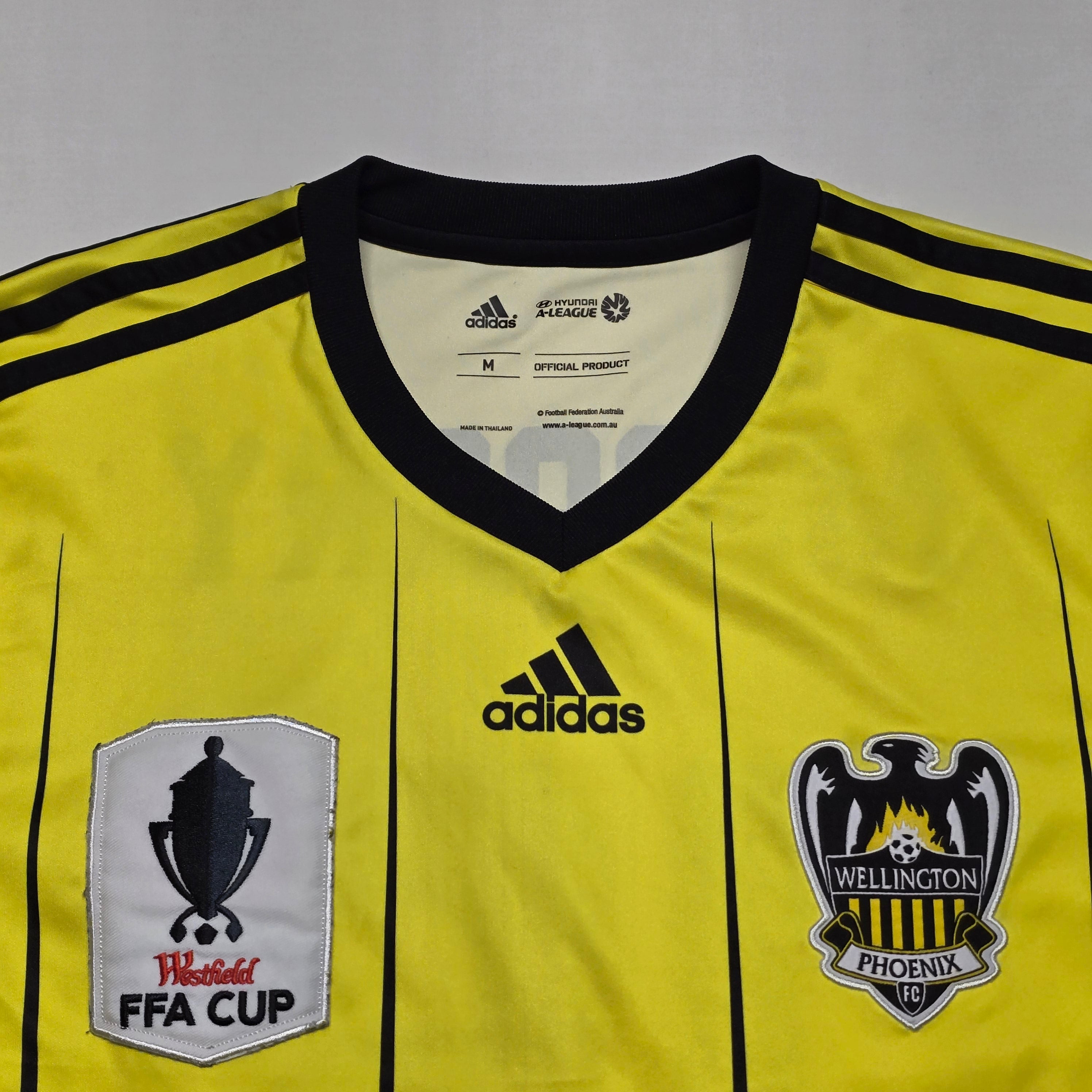 Wellington Phoenix #15 2015/16 Home Jersey - Medium