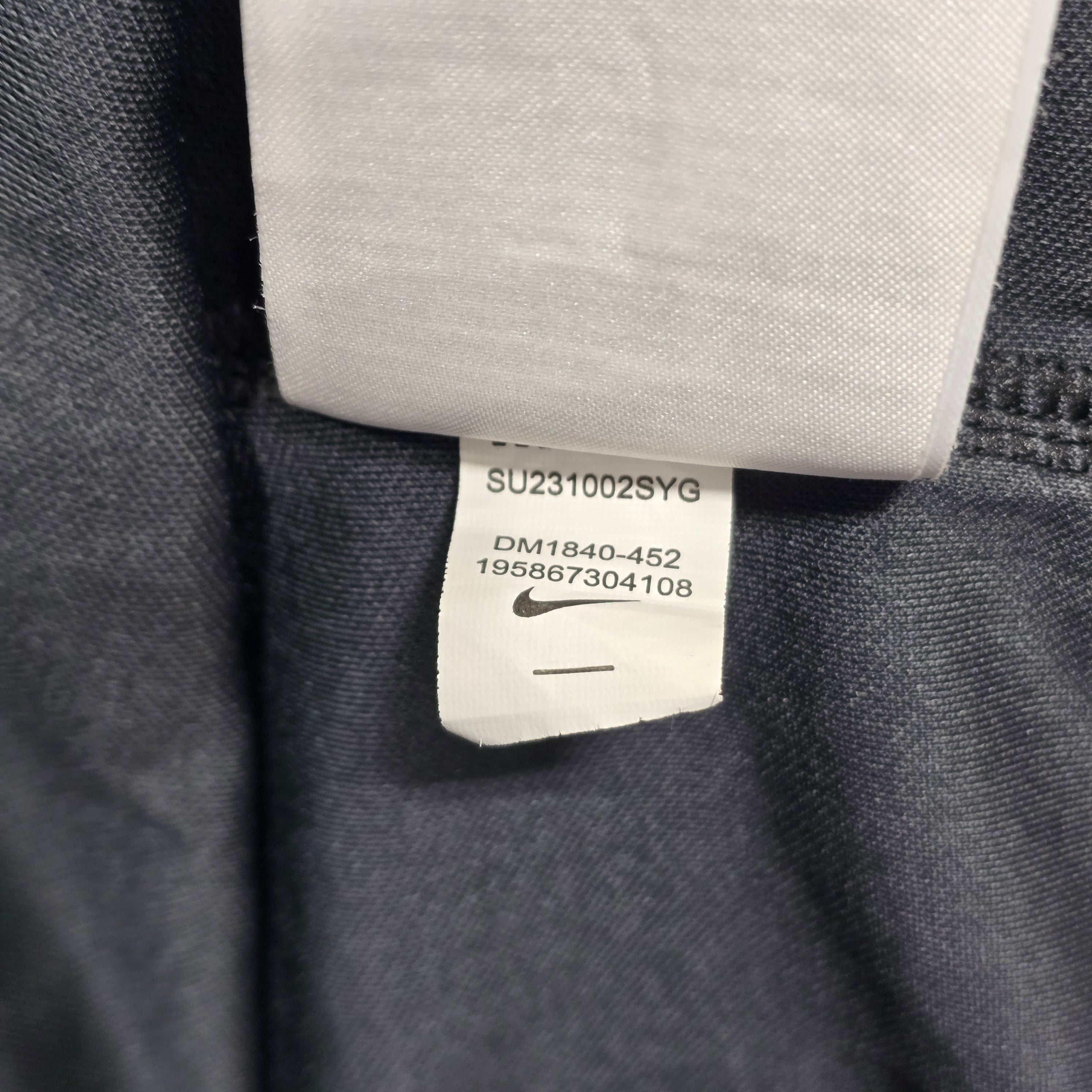 Barcelona 2023/24 Goalie Jersey - "2XL" (XL)
