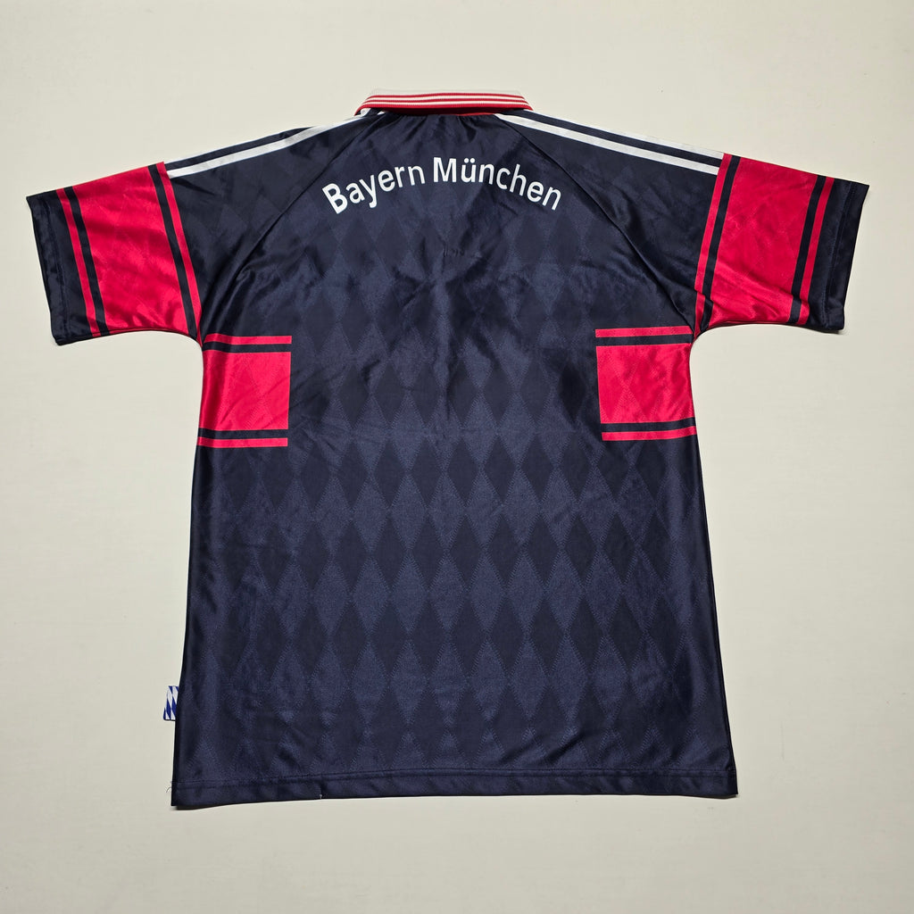 FC Bayern Munich 1997-1999 Home Shirt - Large