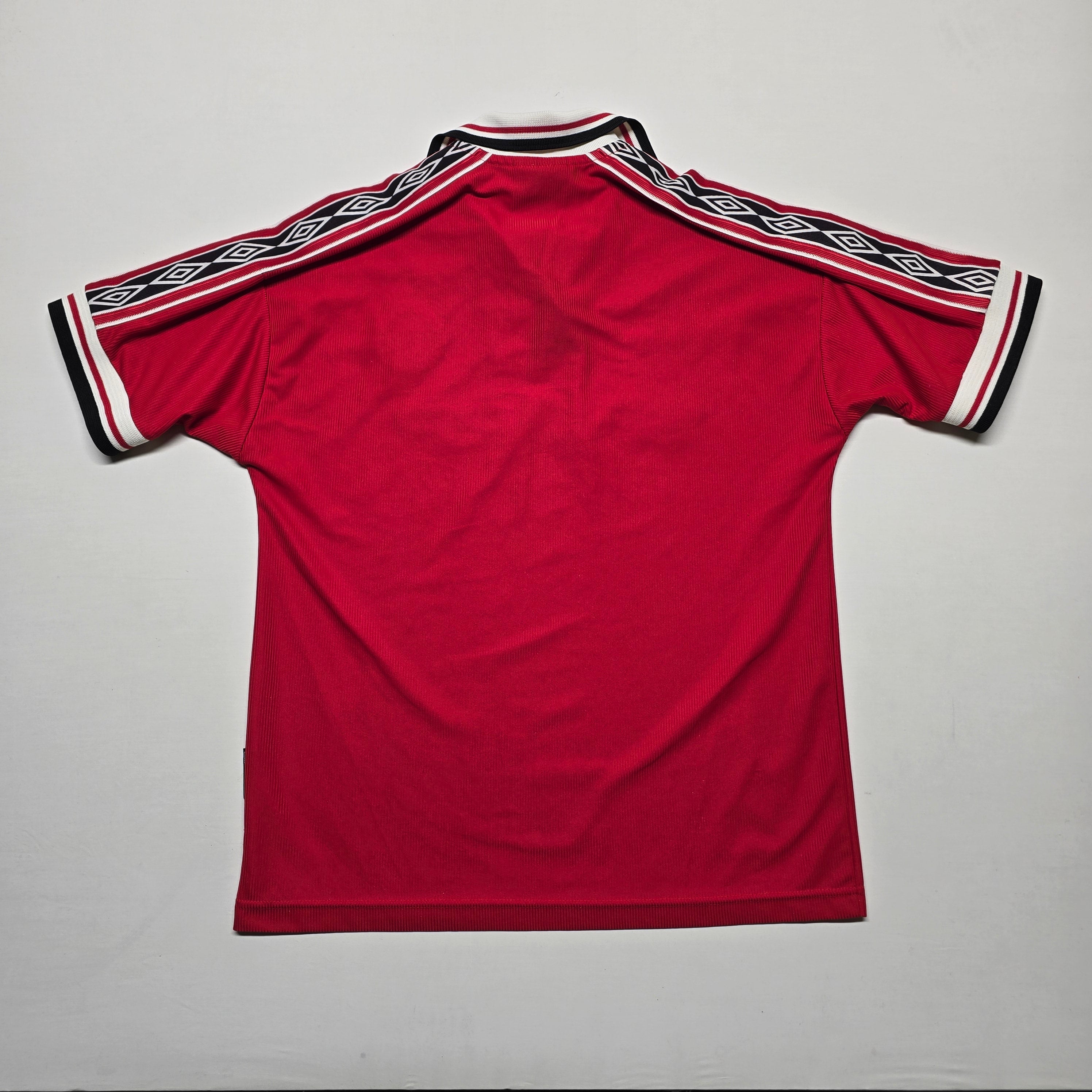 Manchester United 1998/99 Home Shirt - Medium