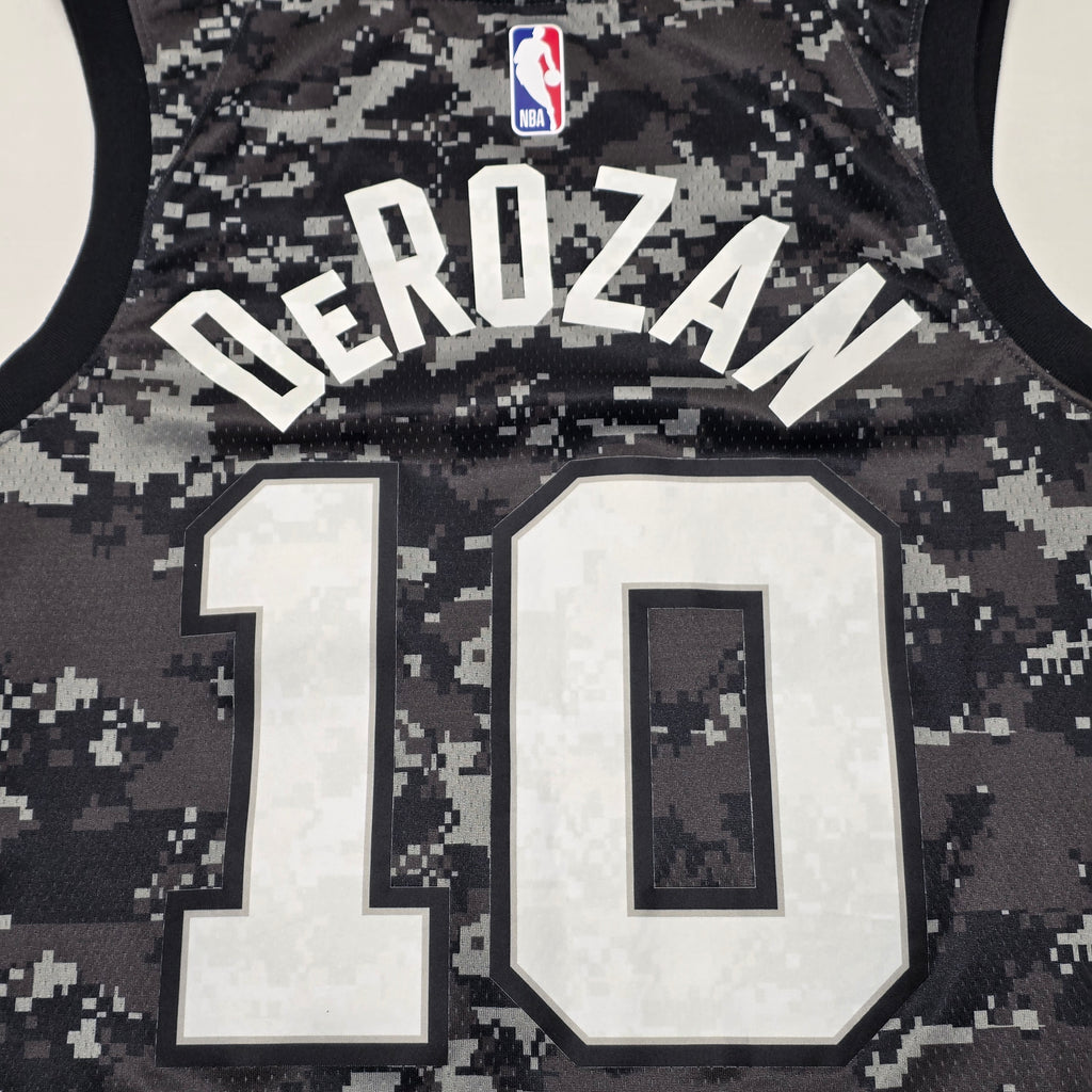 San Antonio Spurs DeMar DeRozan #10 Jersey - Medium