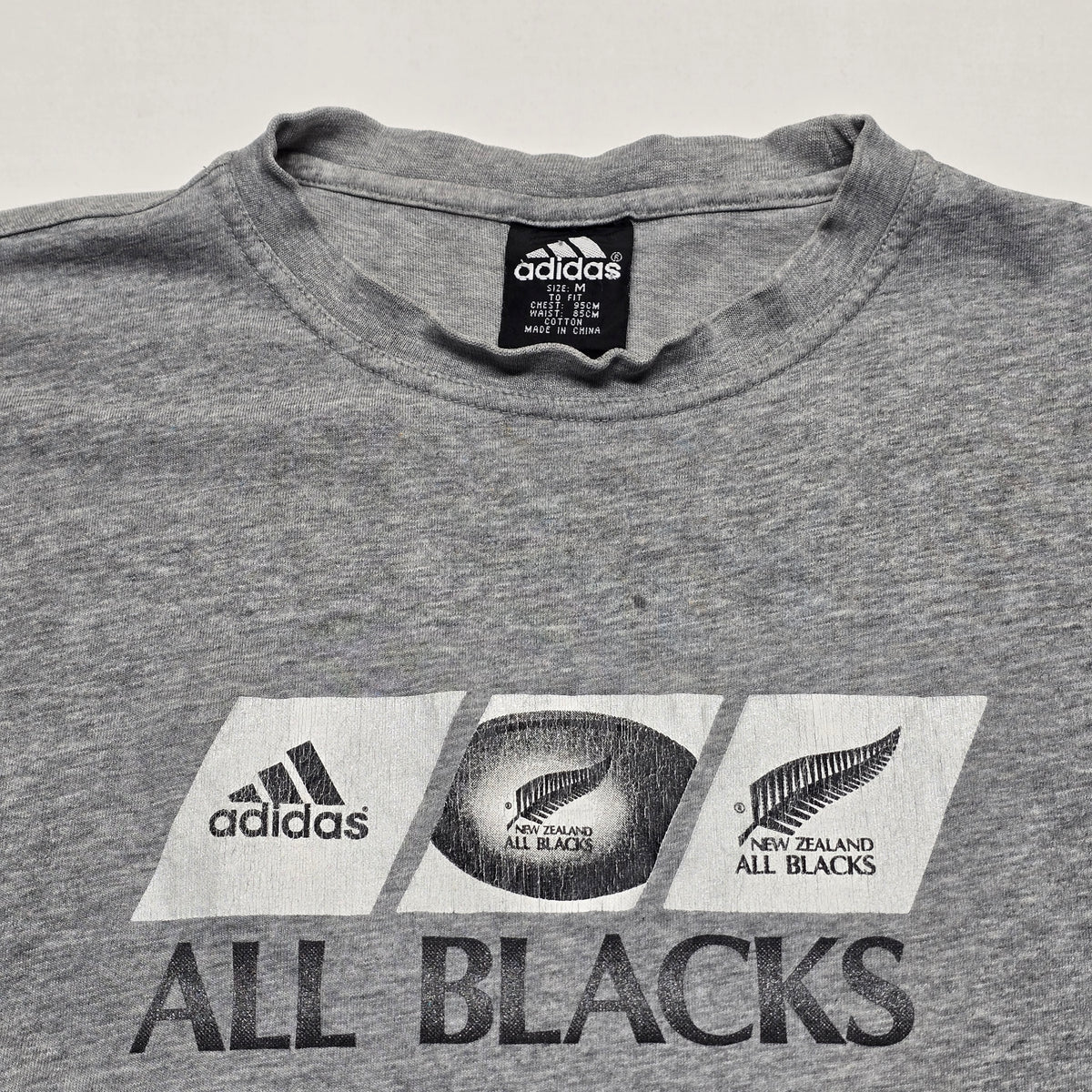 All Blacks 2002 T-shirt - Medium
