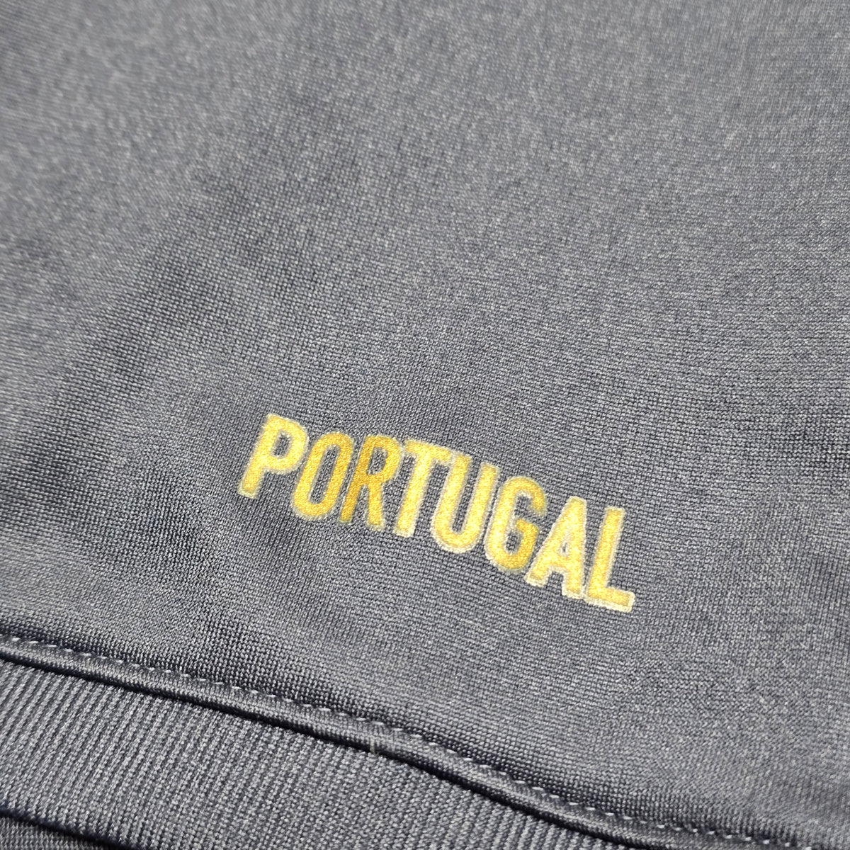 Portugal 2008/09 Training Shirt - Large