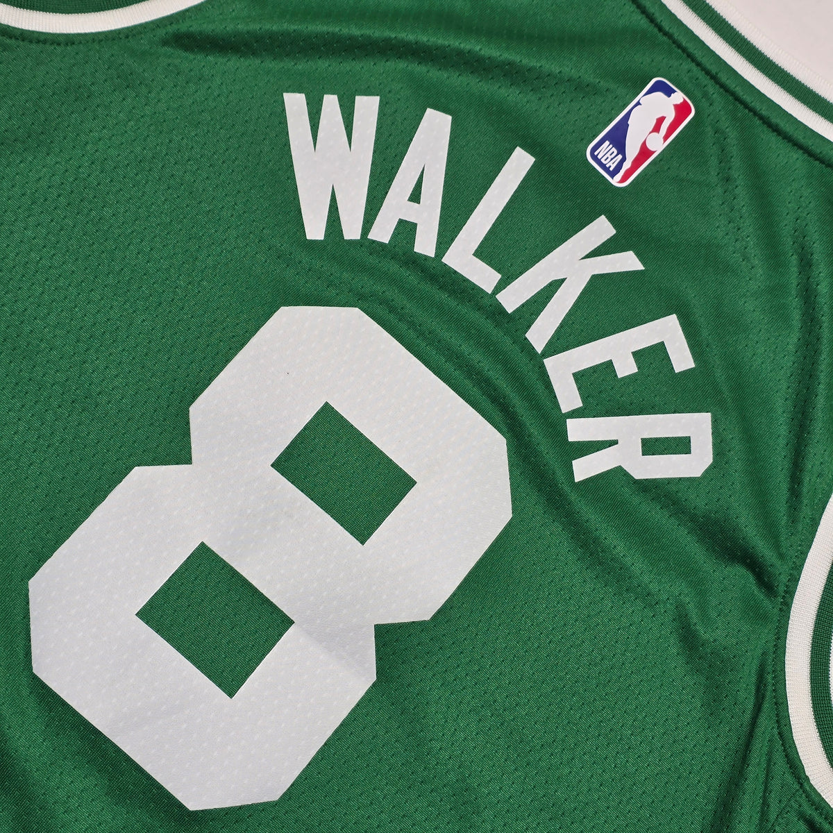 Boston Celtics #8 Antoine Walker Jersey - Small